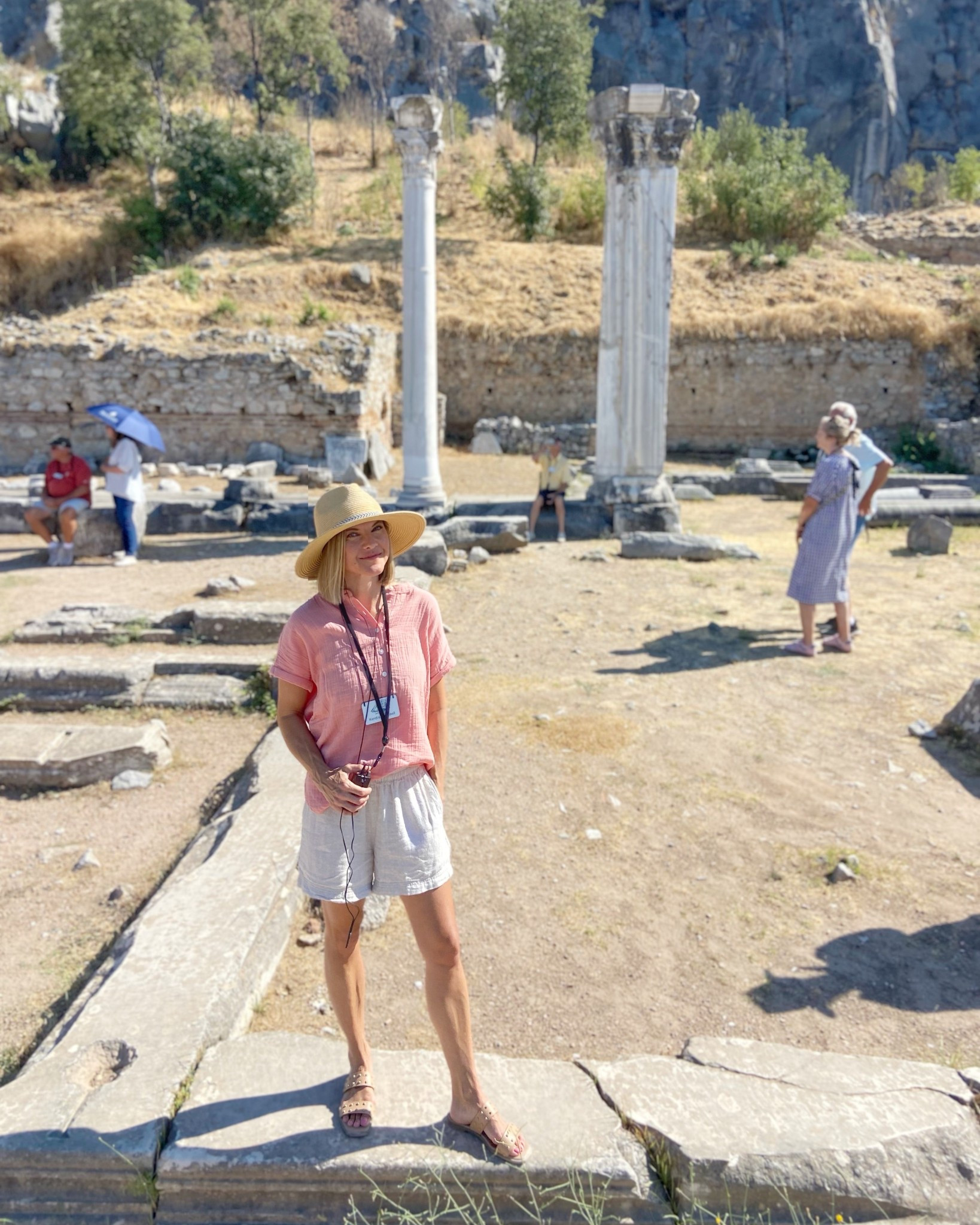 Wearing cotton & linen in my #softautumn colors in this hot weather!! #greece