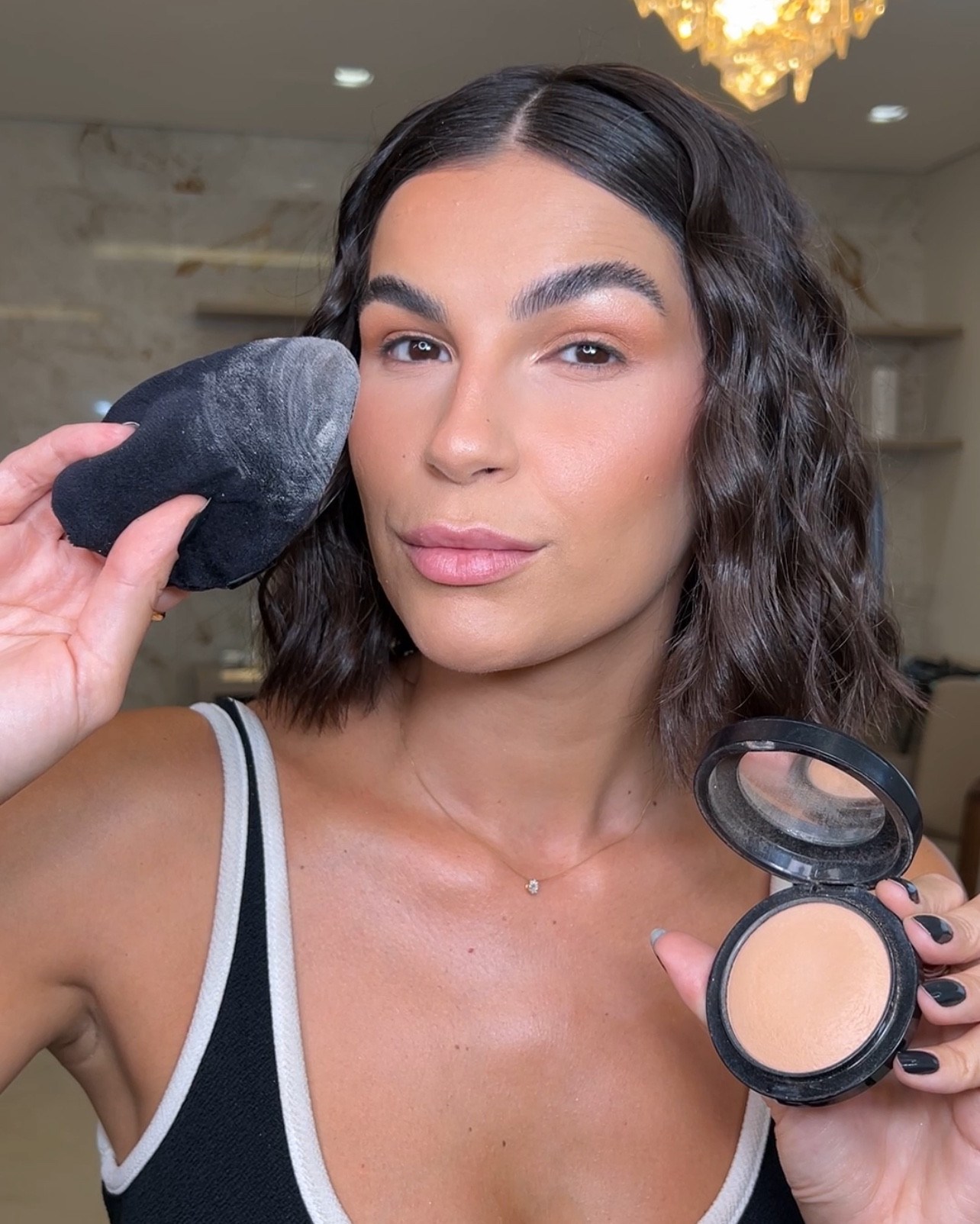 Sabendo escolher o pó certo, ele não precisa ser o vilão da sua maquiagem!! 

#LTKbeauty
