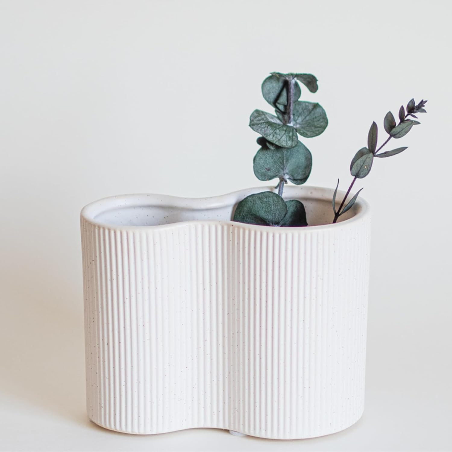 Ribbed Vase Infinity Shaped Ceramic Speckled White Planter w/Drainage Hole, Organic Modern Aesthe... | Amazon (CA)