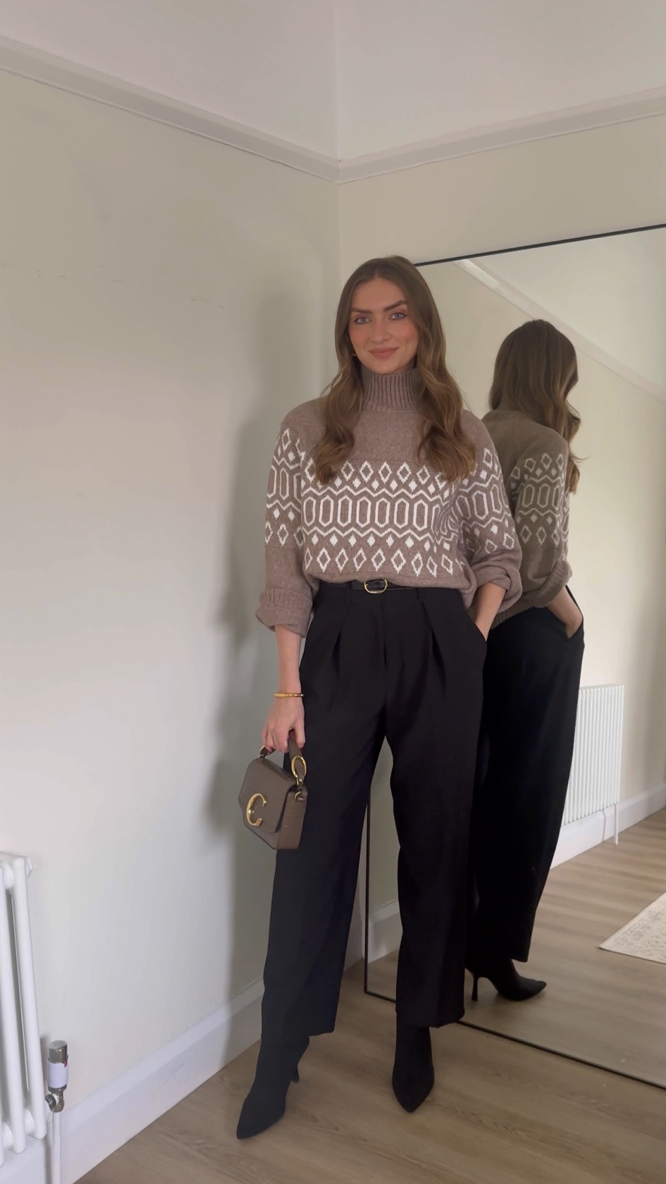 Christmas Jumper styling

Wearing a medium in the H&M beige fair-isle jumper
36 in the & Other Stories black tapered trousers
ASOS pointed heeled ankle boots
Gold jewellery 




Christmas Jumper outfit, Christmas day outfit, festive fashion, winter outfit, boots

#LTKwinter #LTKuk #LTKeurope