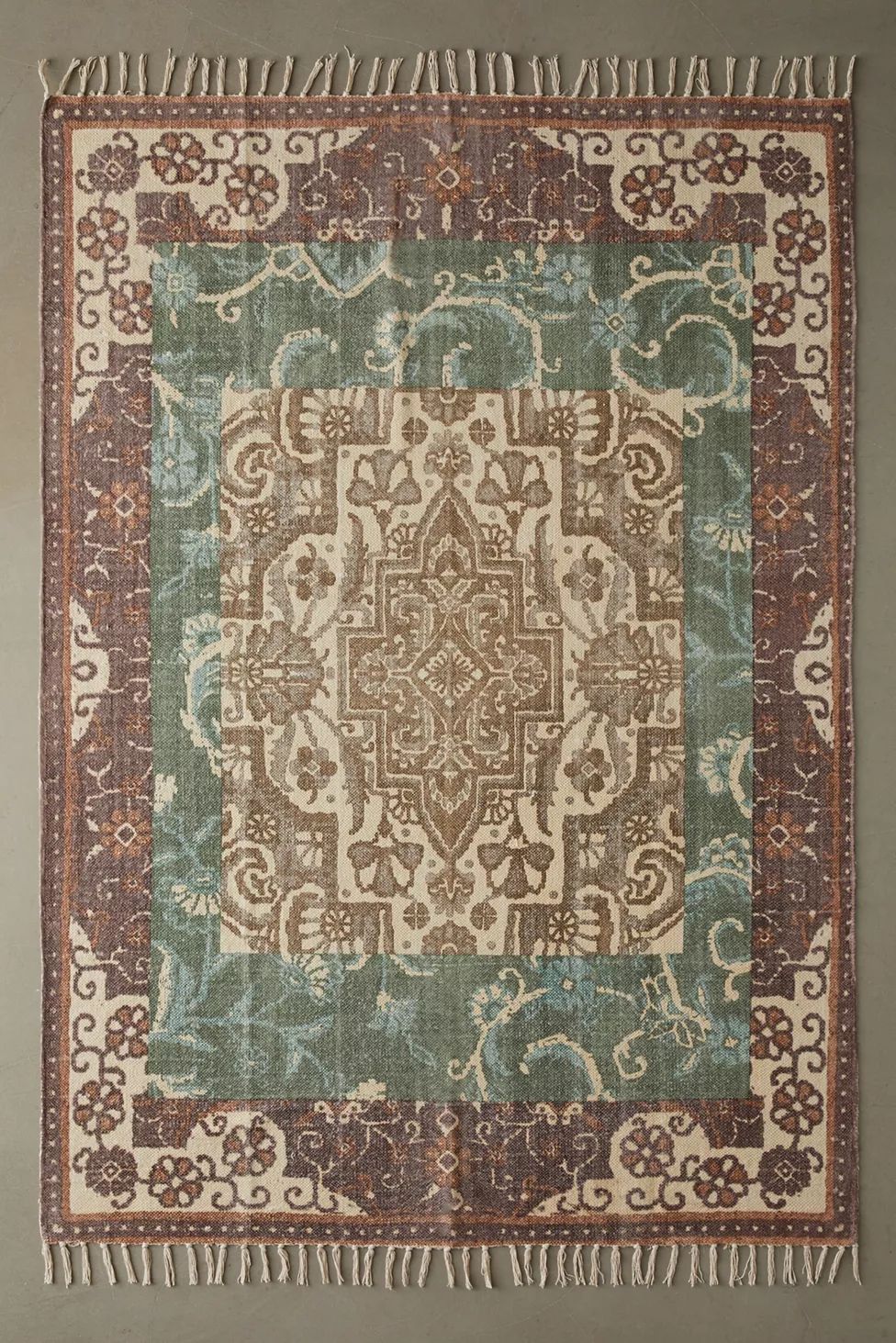 Delphine Medallion Brushed Rug | Urban Outfitters (US and RoW)