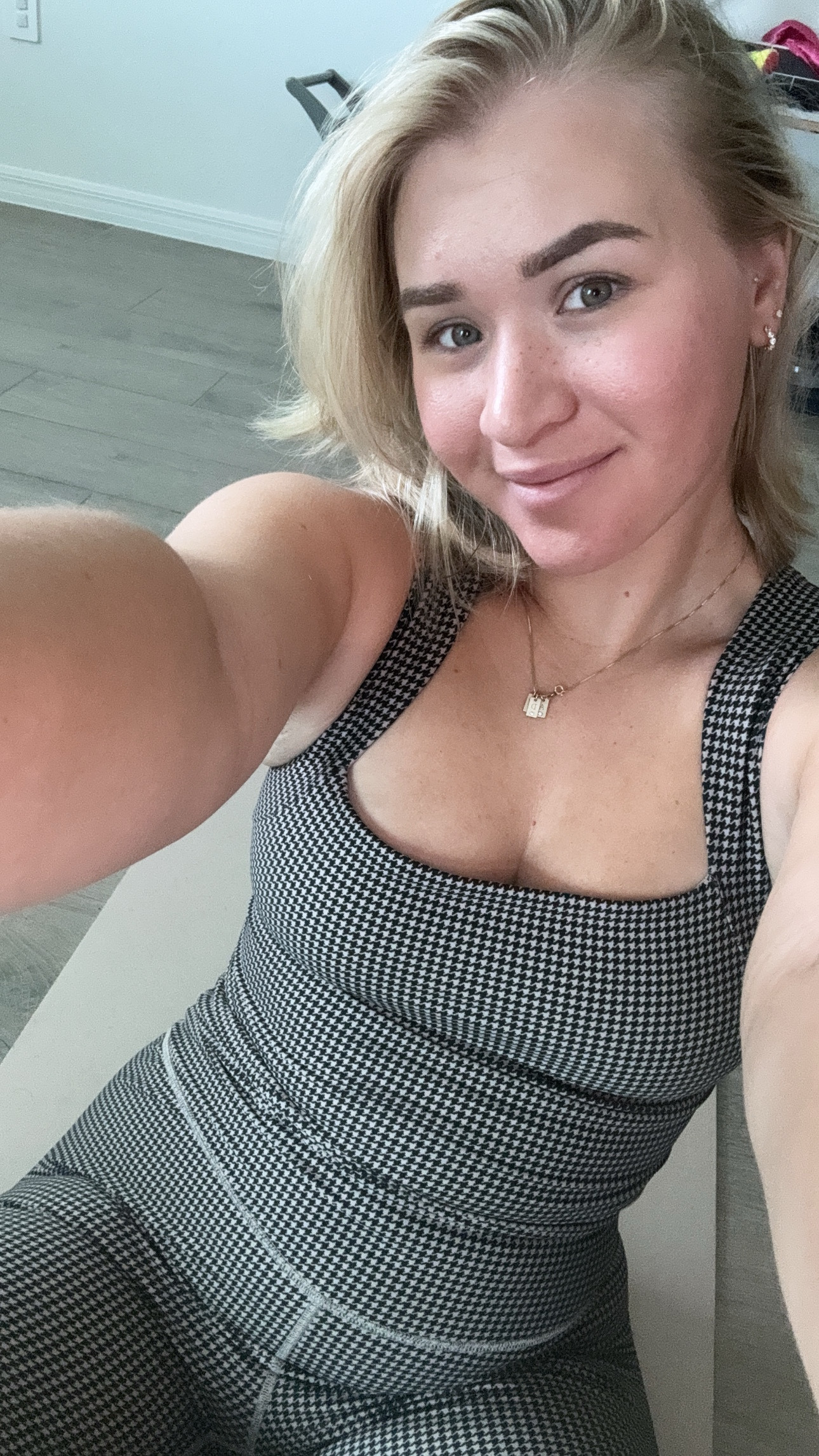 Workout set of the day 🧘🖤

#LTKMidsize #LTKStyleTip #LTKSummerEdit