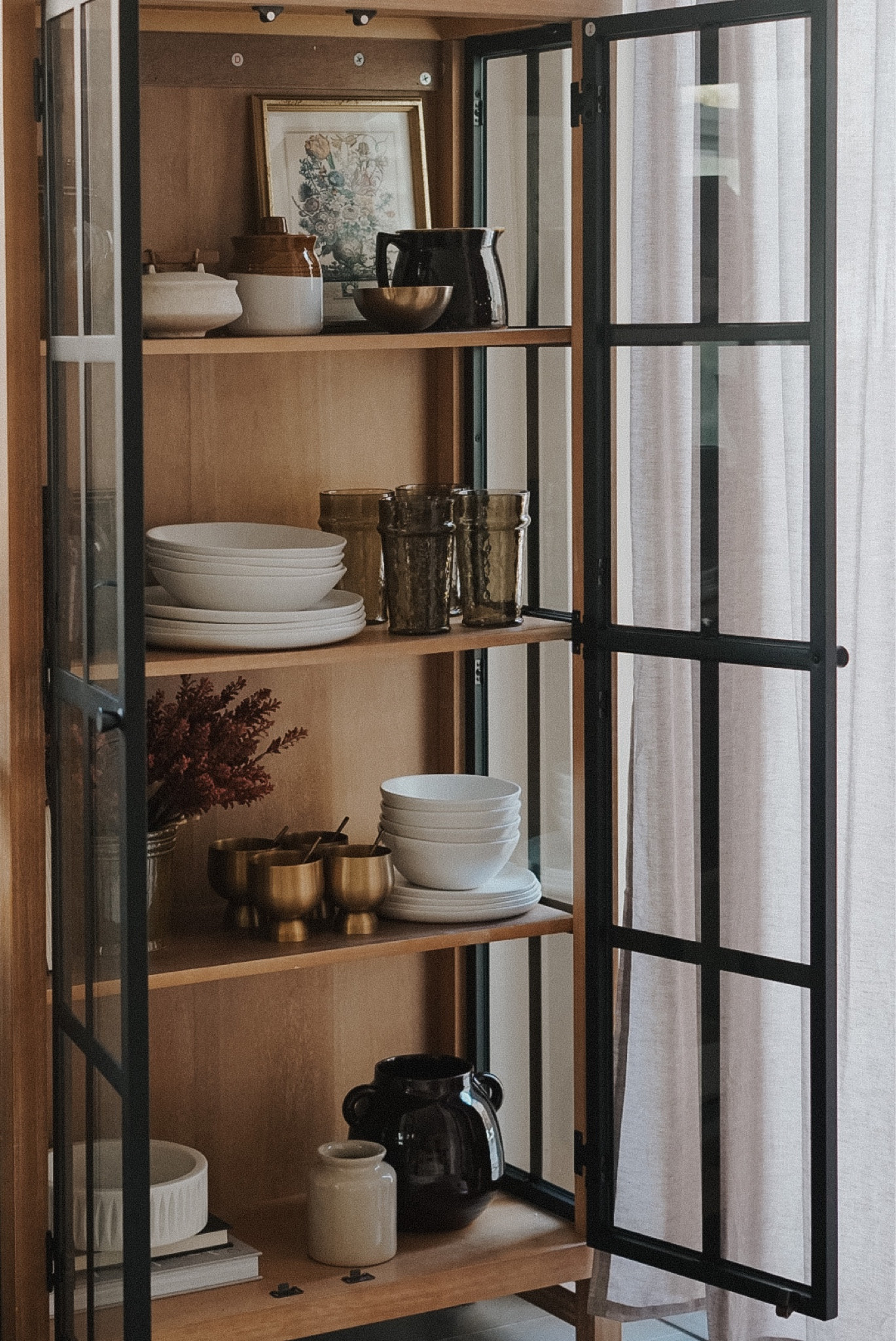 Dining room cabinet 

#LTKhome #LTKSeasonal #LTKstyletip