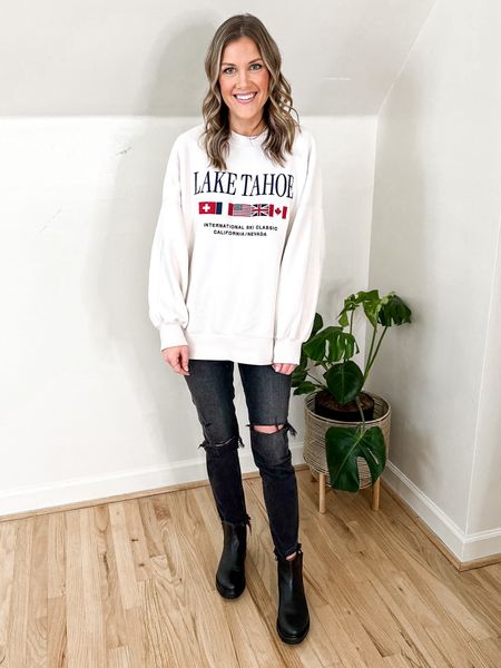 This sweatshirt is so cozy inside! It’s 30% off (no code needed) and I’m wearing a small 


#LTKunder50 #LTKsalealert #LTKunder100