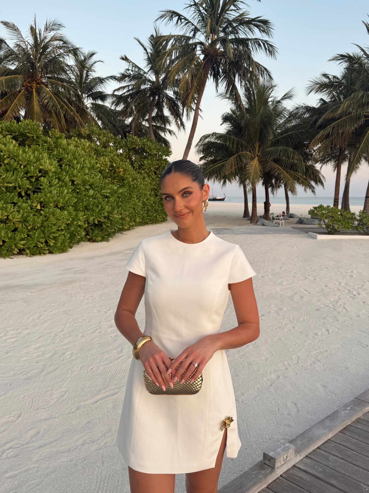 🤍🤍🤍

gold accessories shell purse clutch bag holiday outfit bridal fashion white dress 

#LTKspring #LTKsummer #LTKdresses