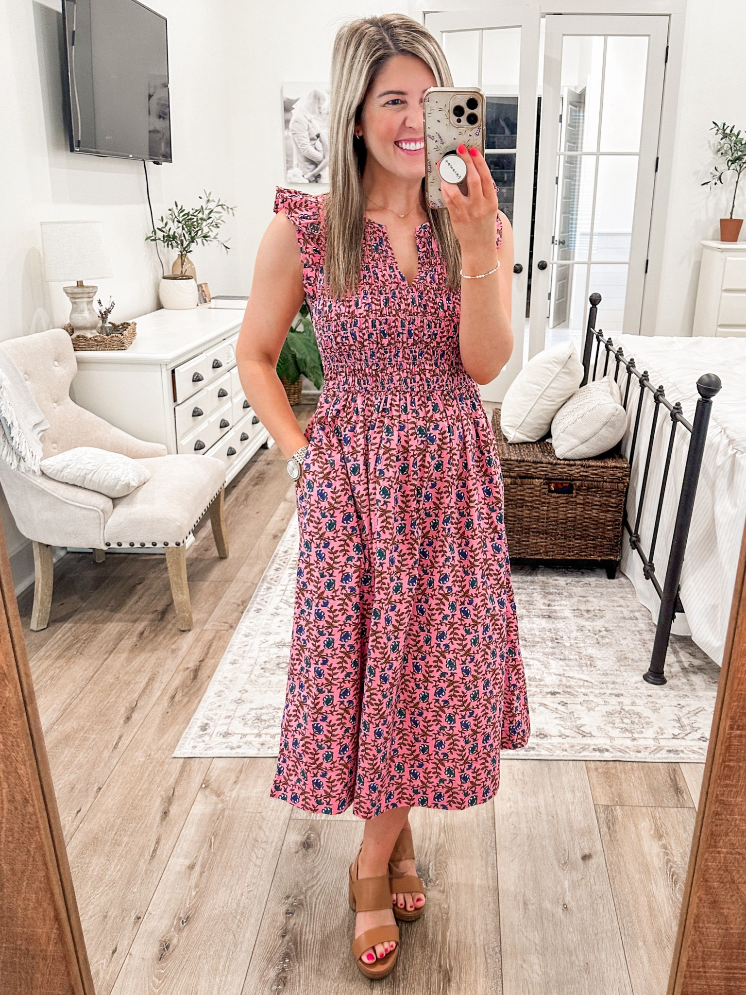 Wore this cutie dress to work today! Wearing an xs (has room for a growing bump)
Heels- go down 1/2 size 

Work outfit, smart casual, teacher outfit, maternity, 18 weeks pregnant, maternity dress, maternity work outfitt

#LTKSaleAlert #LTKWorkwear #LTKBump