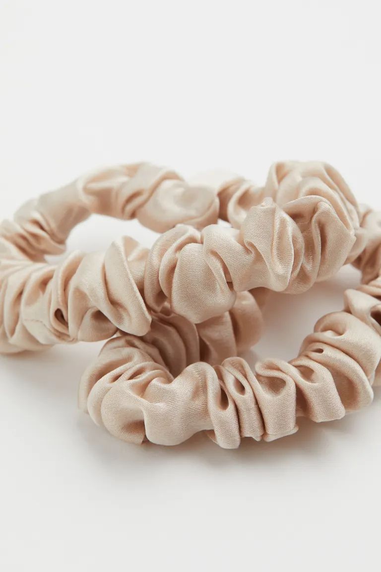 2-pack Silk Scrunchies | H&M (US + CA)