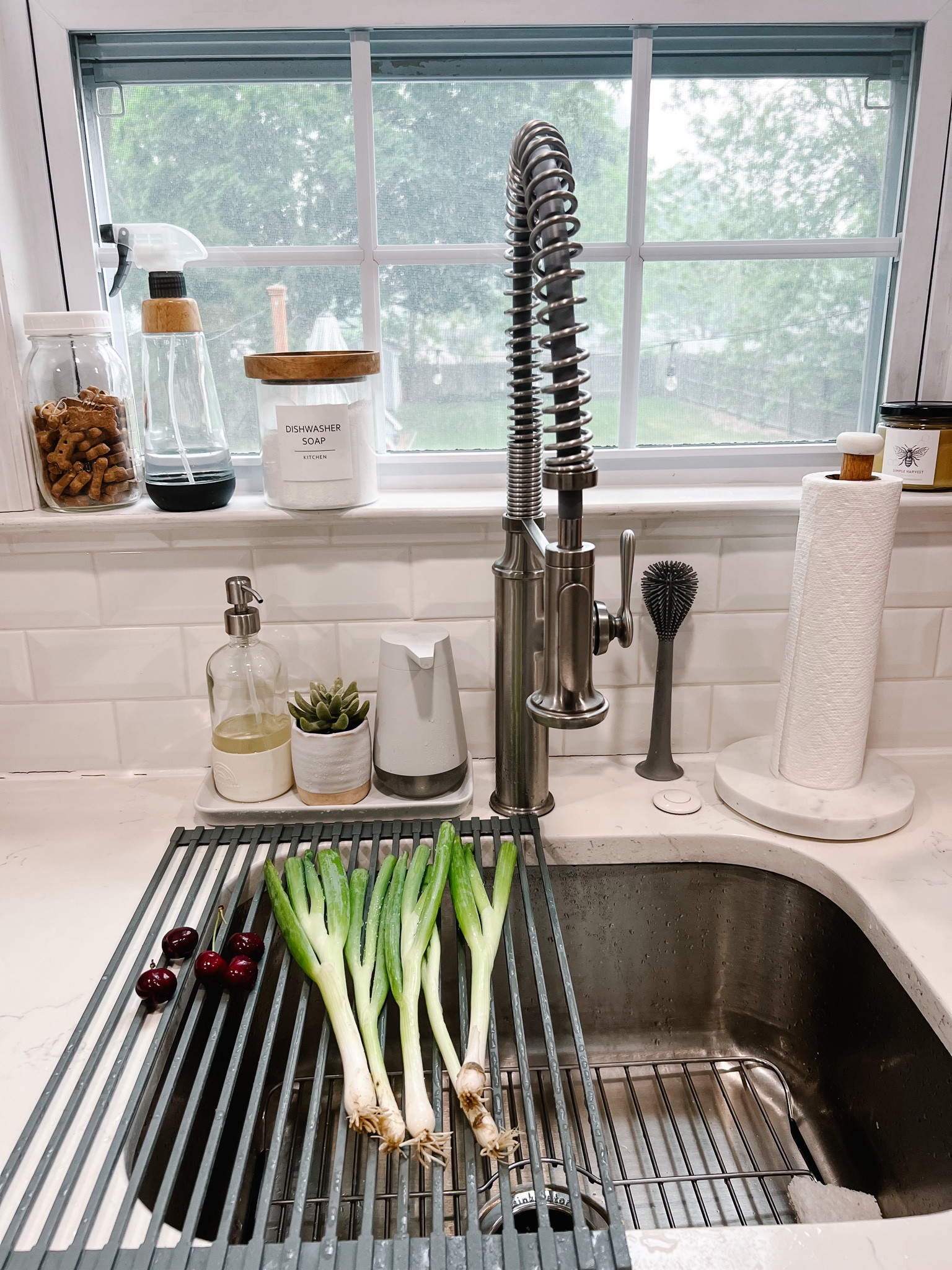 MERRYBOX Over The Sink Dish Drying Rack