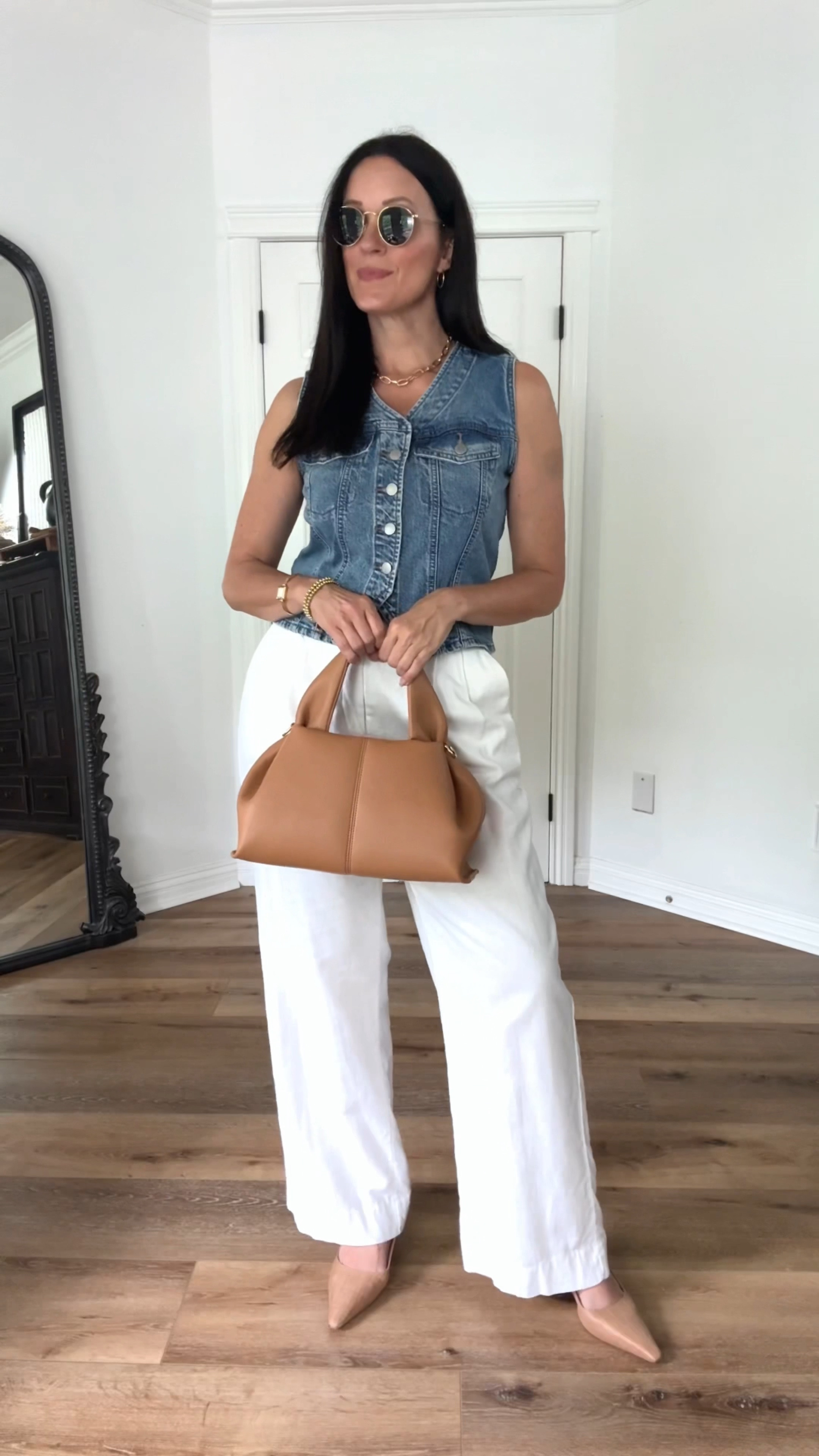 Summer chic outfit with linen pants and a trench denim vest!

Sizing:
Vest-Target, in small
Linen pants-Abercrombie, run TTS, in 6
Heels-Sam Edelman, run TTS

summer outfit | spring outfit | elevated casual | 



#LTKFindsUnder50 #LTKOver40 #LTKStyleTip