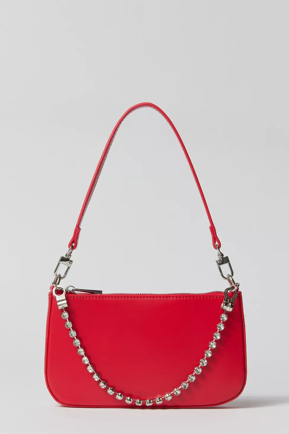 Kimchi Blue Paige Chain Baguette Bag | Urban Outfitters (US and RoW)