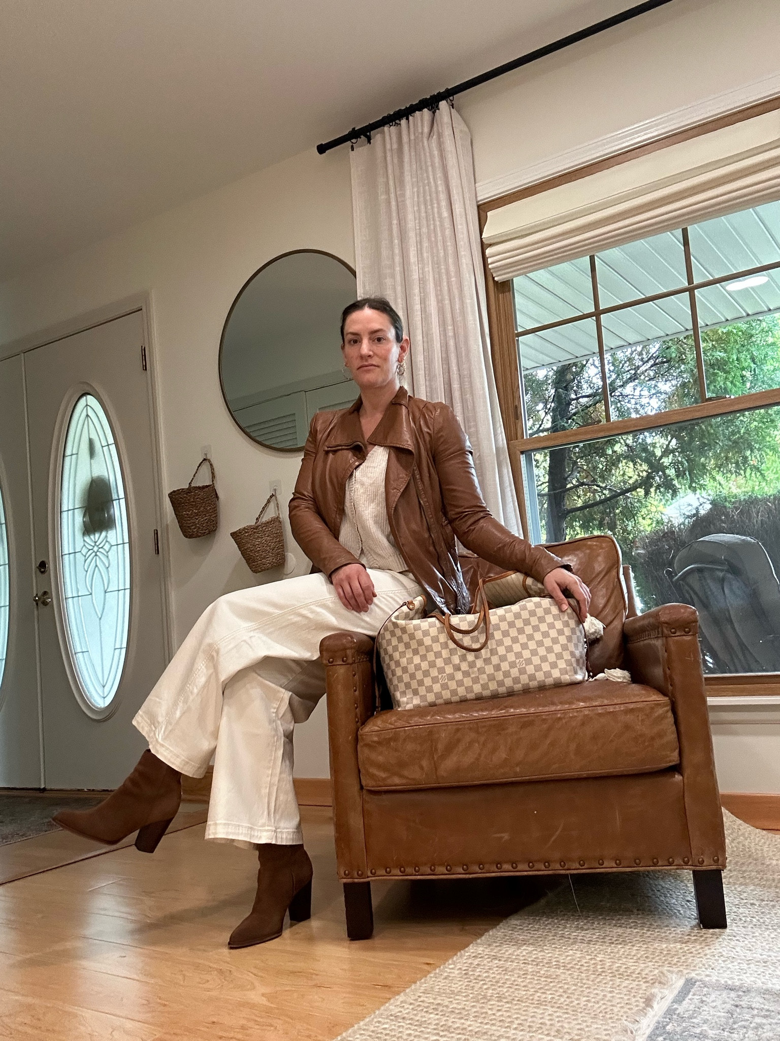 Lighten your load! 
.
It’s almost spring, so lighten your color load by donning your ivory jeans. A perfect way to brighten your wardrobe. 
.
Worn here with a cropped cardigan, leather jacket, and suede booties. 

#LTKitbag #LTKstyletip #LTKshoecrush