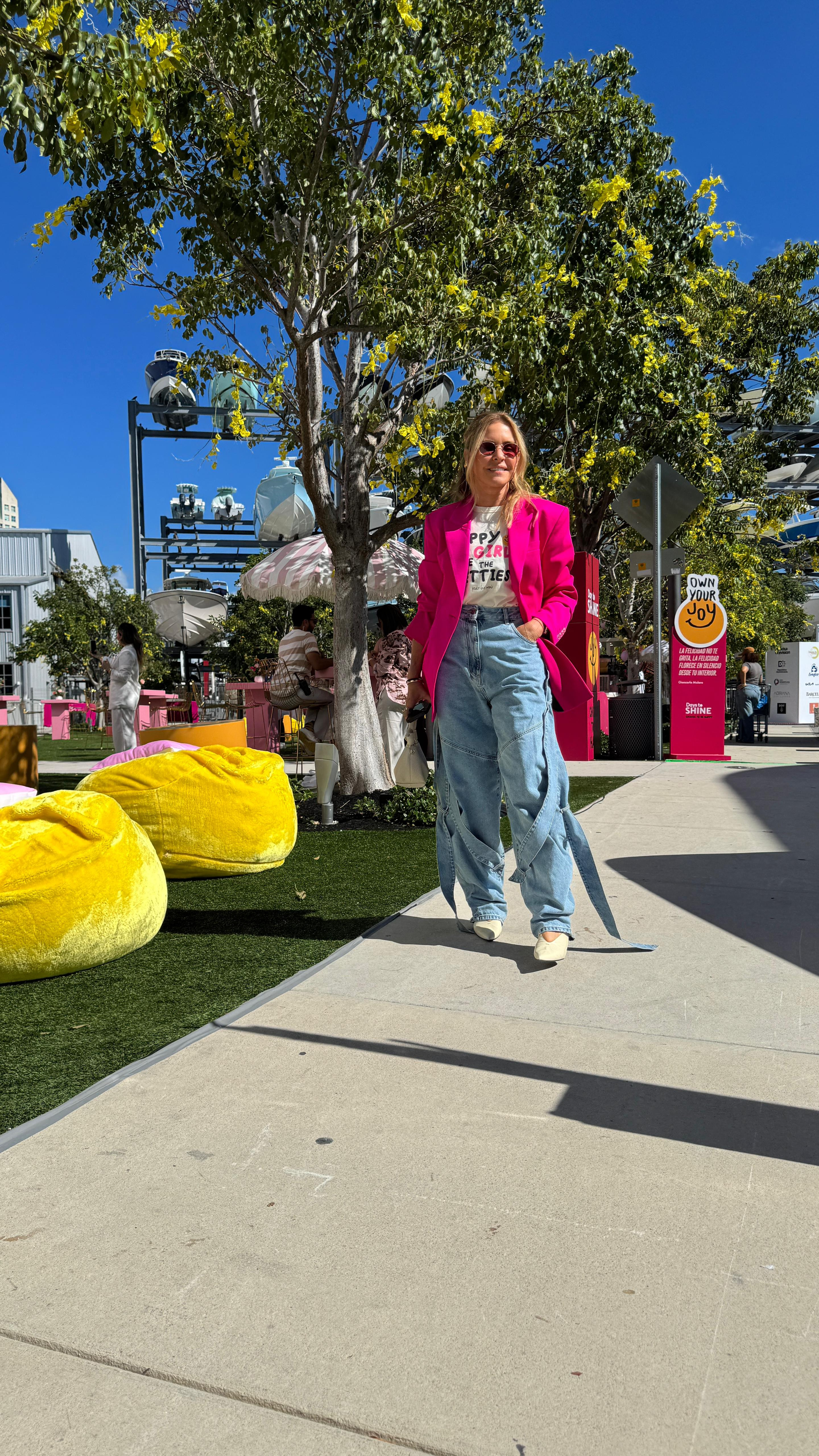 Days To Shine OOTD 🩷 

 #LTKGiftGuide #LTKSeasonal #LTKWorkwear