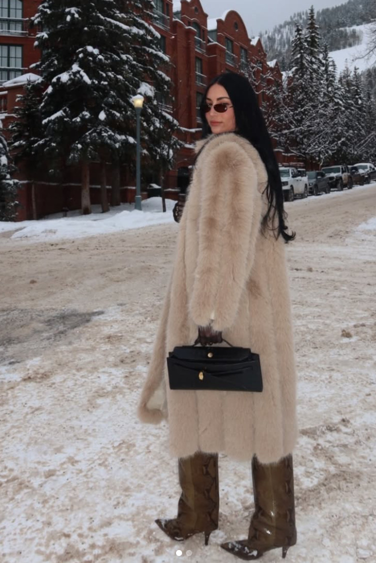 aspen ootd  

 #LTKootd