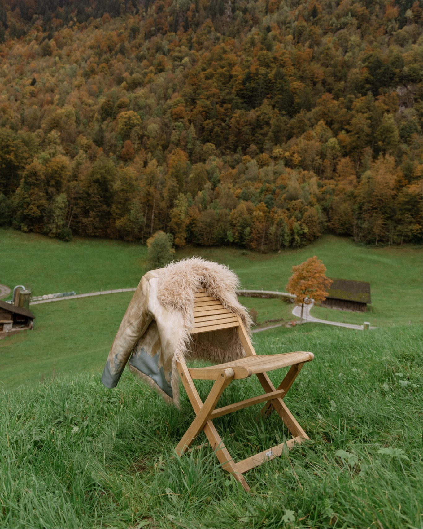 I just found the perfect coat for an autumn weekend 🍂

#mytheresa #drienvannoten

#LTKluxury #LTKautumn #LTKeurope