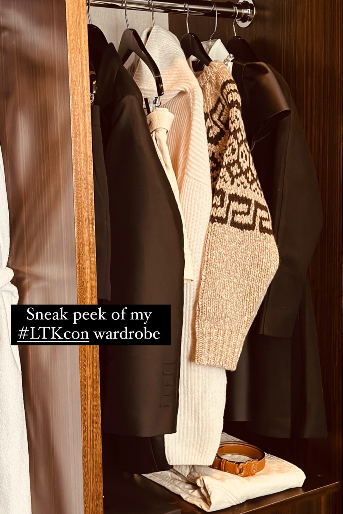 Here is a peek at a few of the pieces I will be wearing this week at #LTKcon
I went with a minimalist, quiet luxury vibe this year this year for the first few days and then wait for the awards! 💥

#LTKCon #LTKeurope #LTKSeasonal