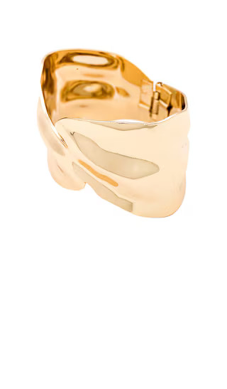 Ettika Abstract Textured Cuff Bracelet in Metallic Gold. | Revolve Clothing (Global)