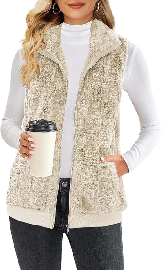ReachMe Womens Sleeveless Fleece Vest with Pockets Fuzzy Sherpa Vest Fluffy Zipper Jacket Warm Ou... | Amazon (US)