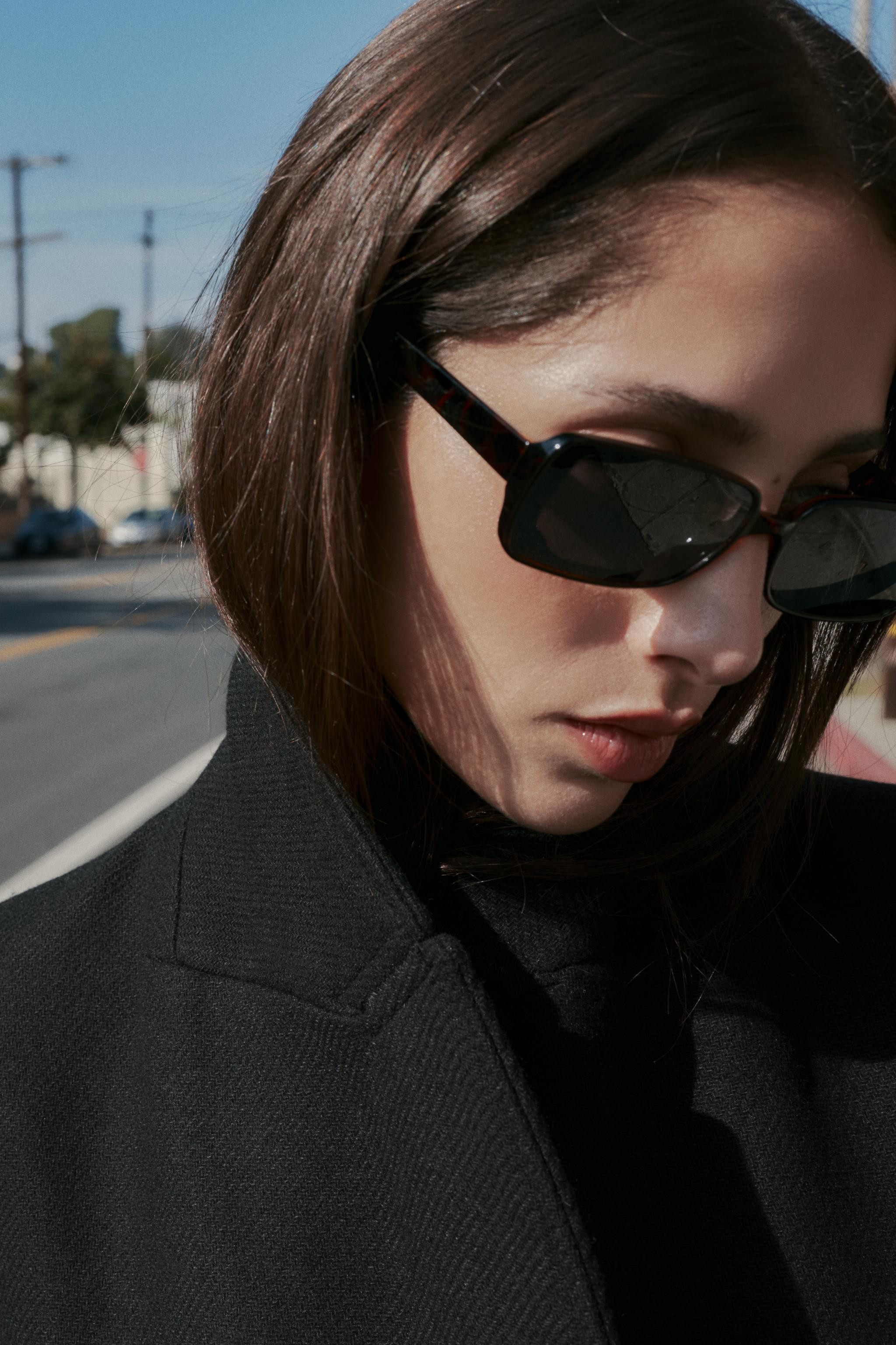 LONG DOUBLE-BREASTED COAT | Zara UK