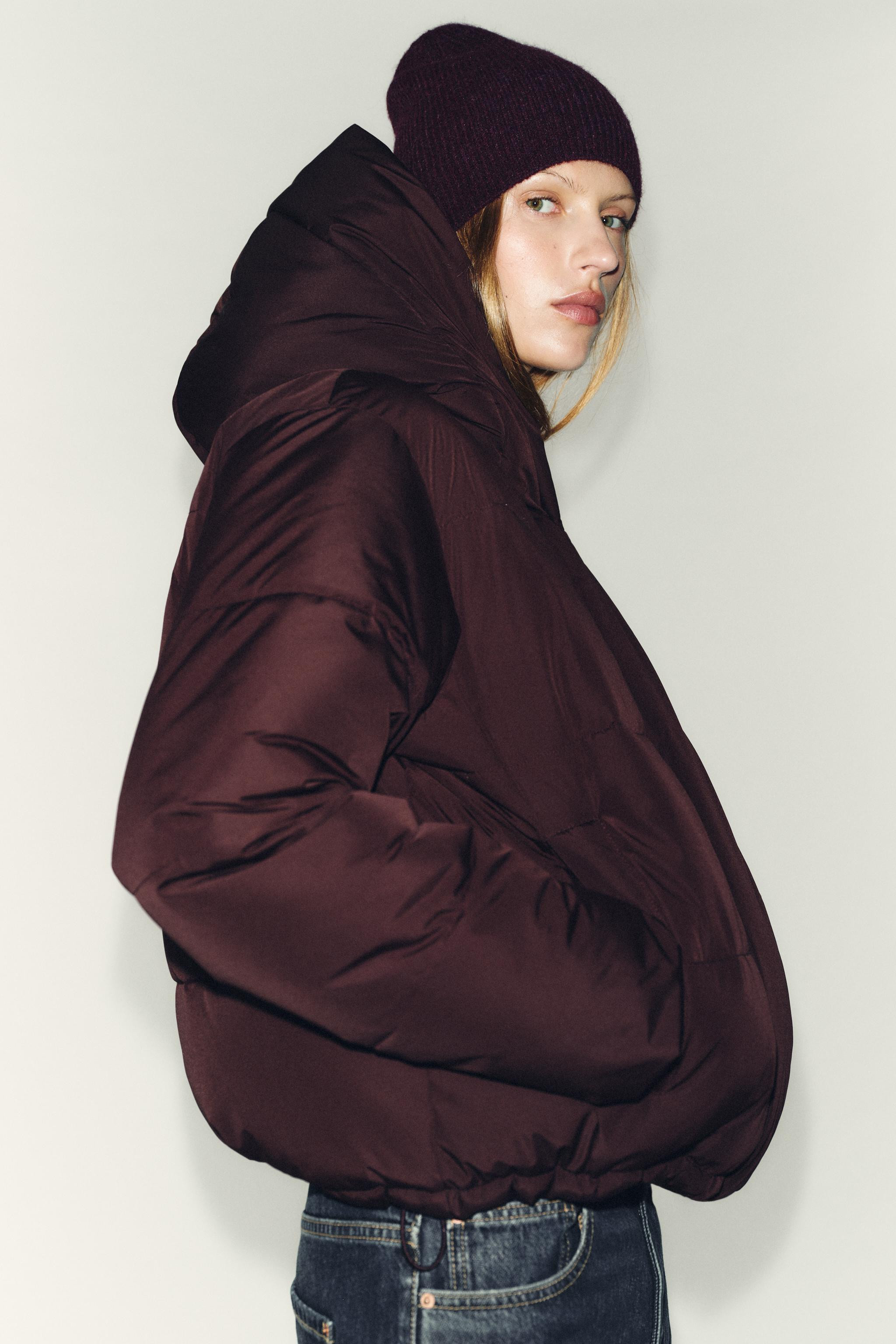 KURZER ANORAK MIT KAPUZE, WASSERABWEISEND UND WINDFEST | Zara DE