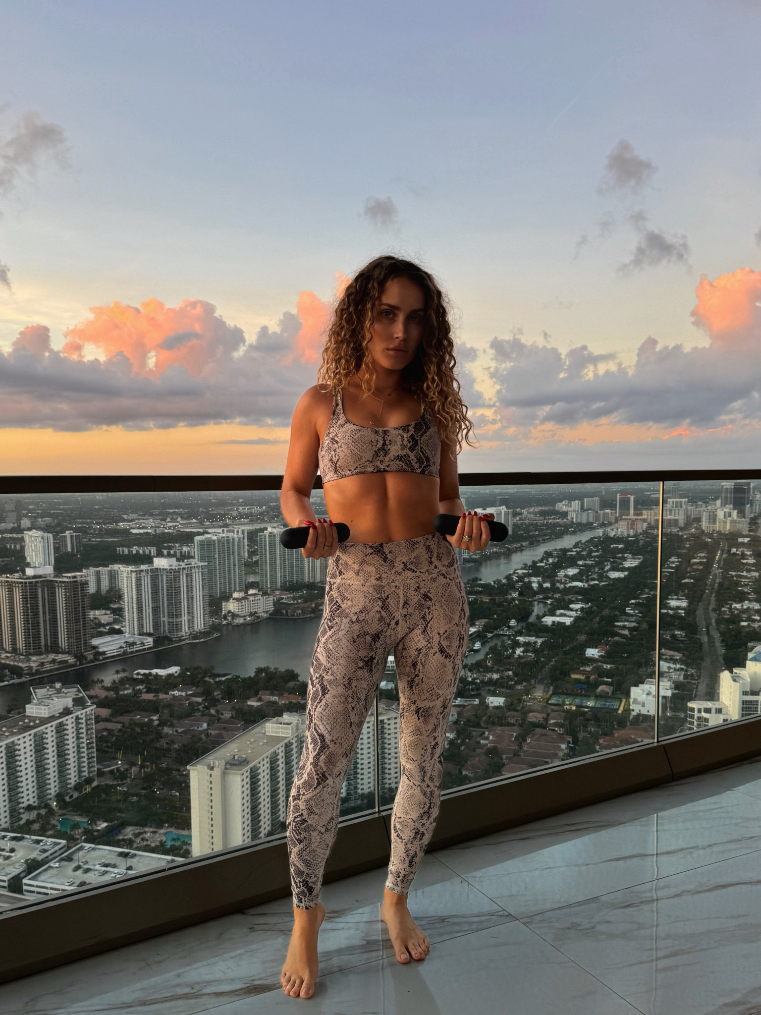 build you dream gym at home with @bala this year to keep improving your fitness goals & health. I use the @bala handweights + bangles for Pilates, shadow boxing, and barre workouts. They are so comfortable and look beautiful as well 🩶
#balababe #balabangles #fitness #health 

#LTKActive #LTKGiftGuide #LTKFitness
