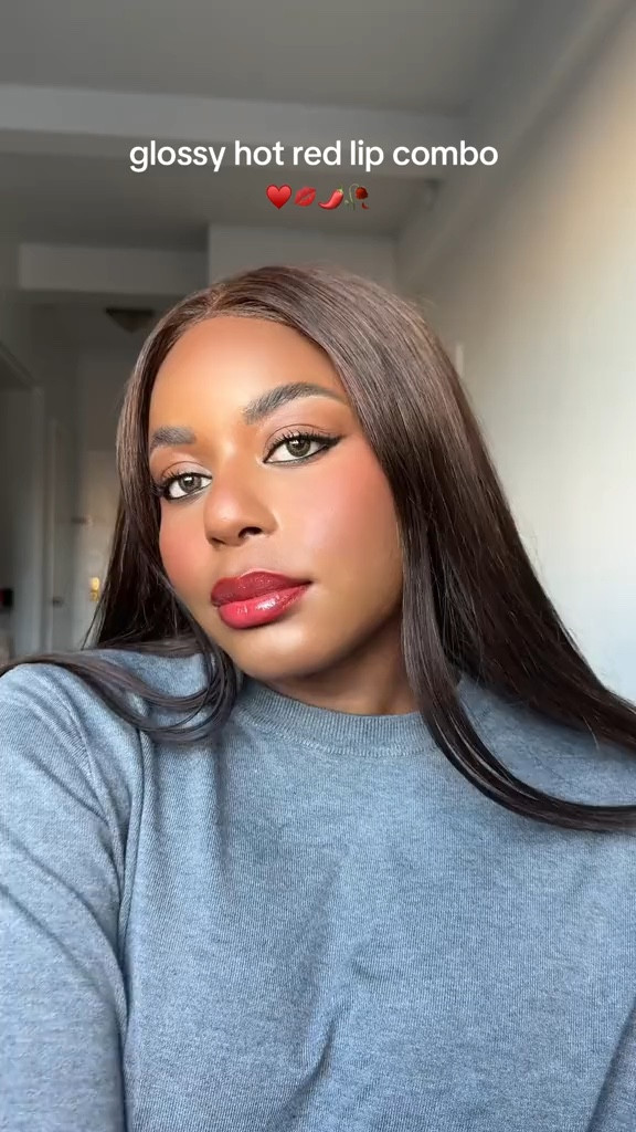 Glossy hot red lip combo that’s perfect for brightening up your features this winter! Also love this red lip combo for date night or your Valentine’s Day makeup. So perfect and statement making for your next night out! … 

#LTKgrwm #LTKFindsUnder50 #LTKBeauty