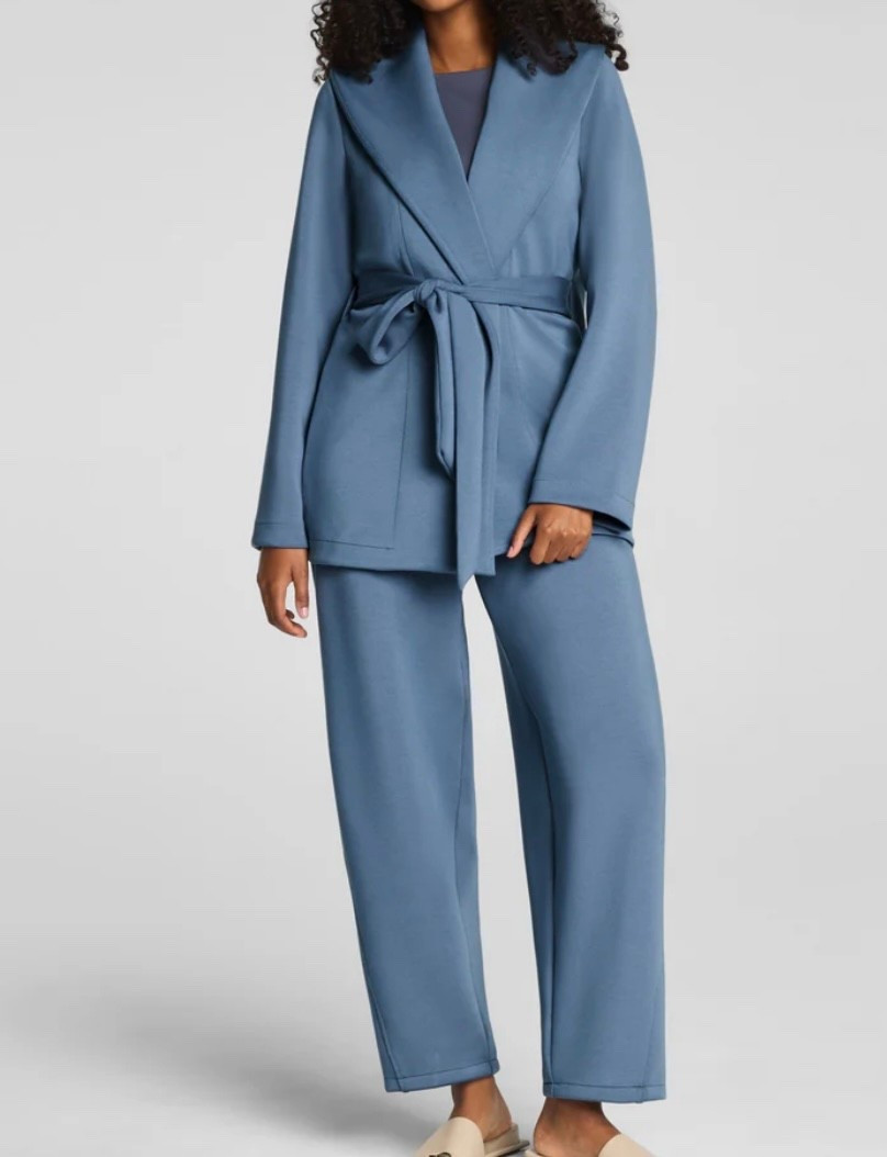 Spanx

SPANX AirEssentials® Luxe
Barrel Leg Pant

SPANX AirEssentials® Luxe
Wrap Cardigan

#LTKOver40 #LTKGiftGuide #LTKHoliday