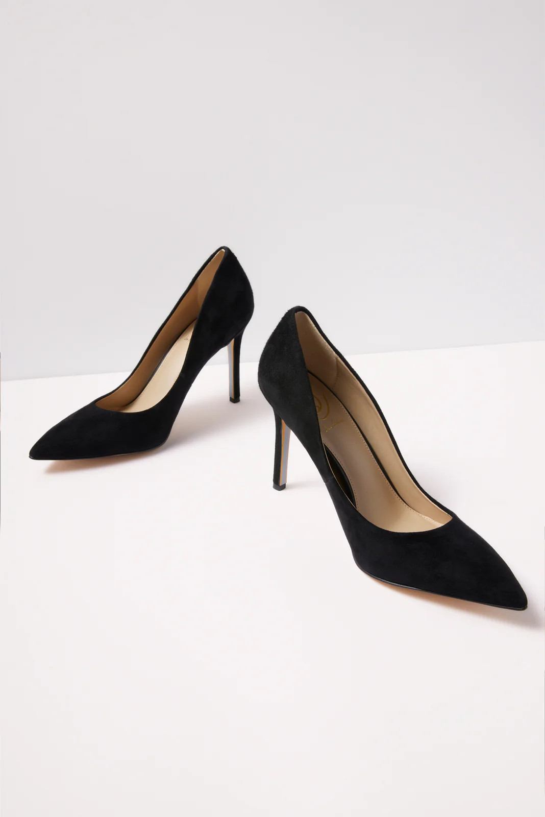Hazel Pump | Evereve