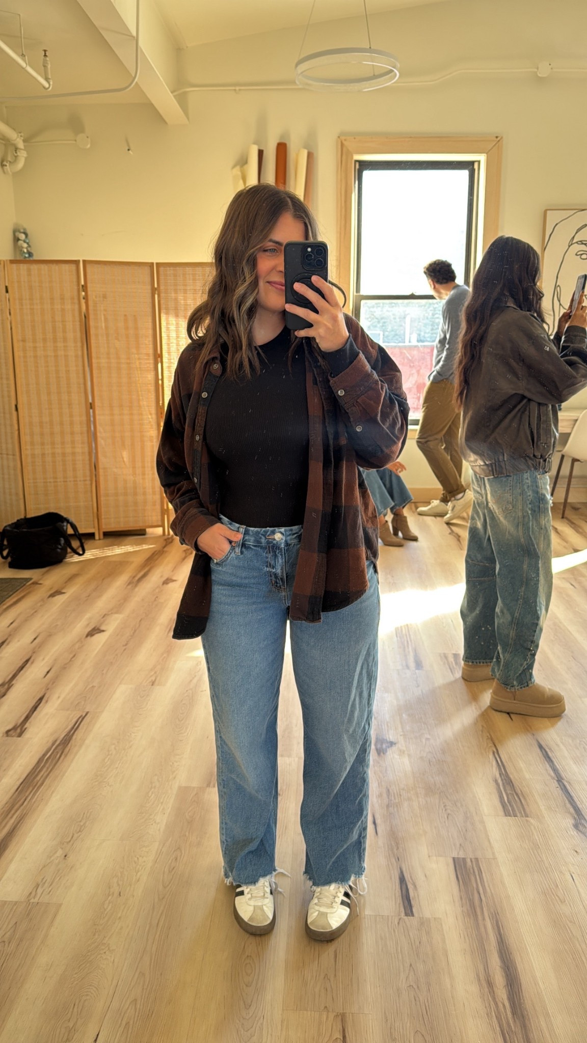 Love these curvy jeans!!

#LTKSeasonal #LTKStyleTip #LTKHome