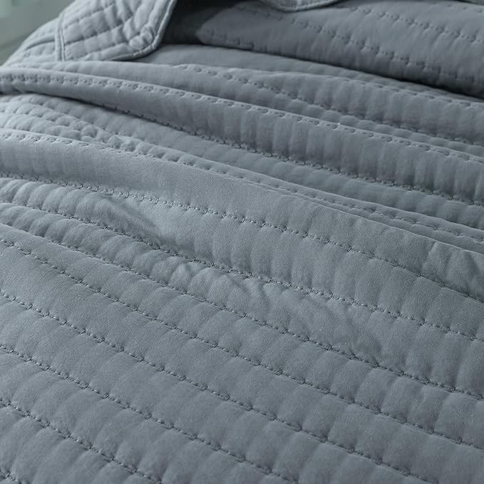 ROARINGWILD Blue Twin Size Quilt Bedding Sets with 1 Pillow Sham, Lightweight Soft Bedspread Cove... | Amazon (US)