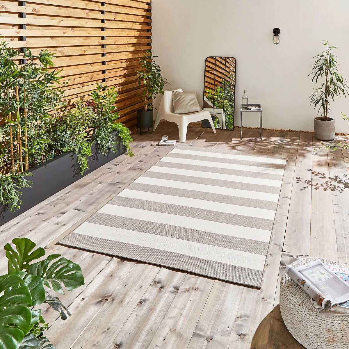 Indoor/Outdoor Striped Rug | La Redoute (UK)