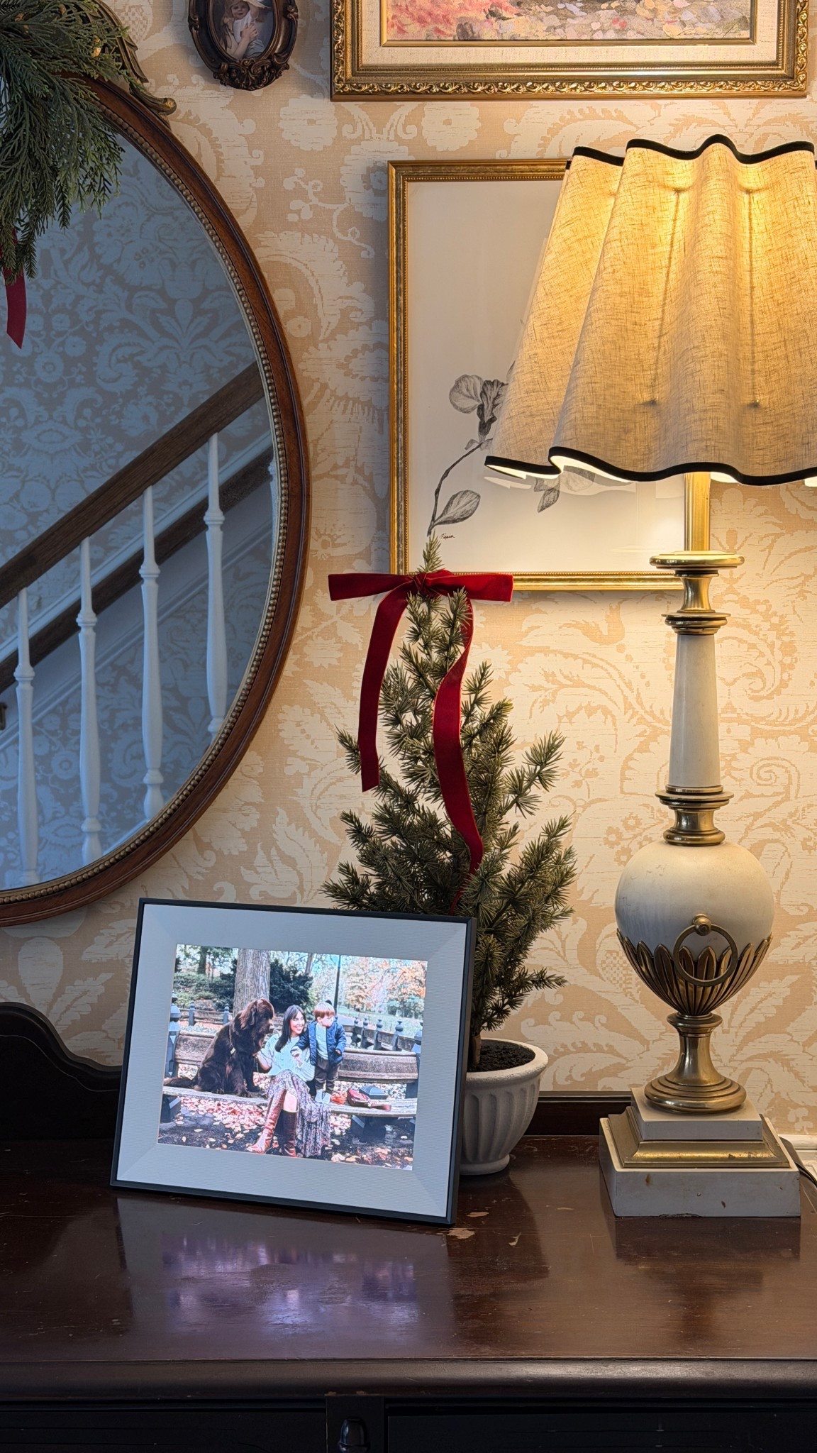 Use the code ASPEN for $40 off the Aspen frame #Ad #Auraframes 