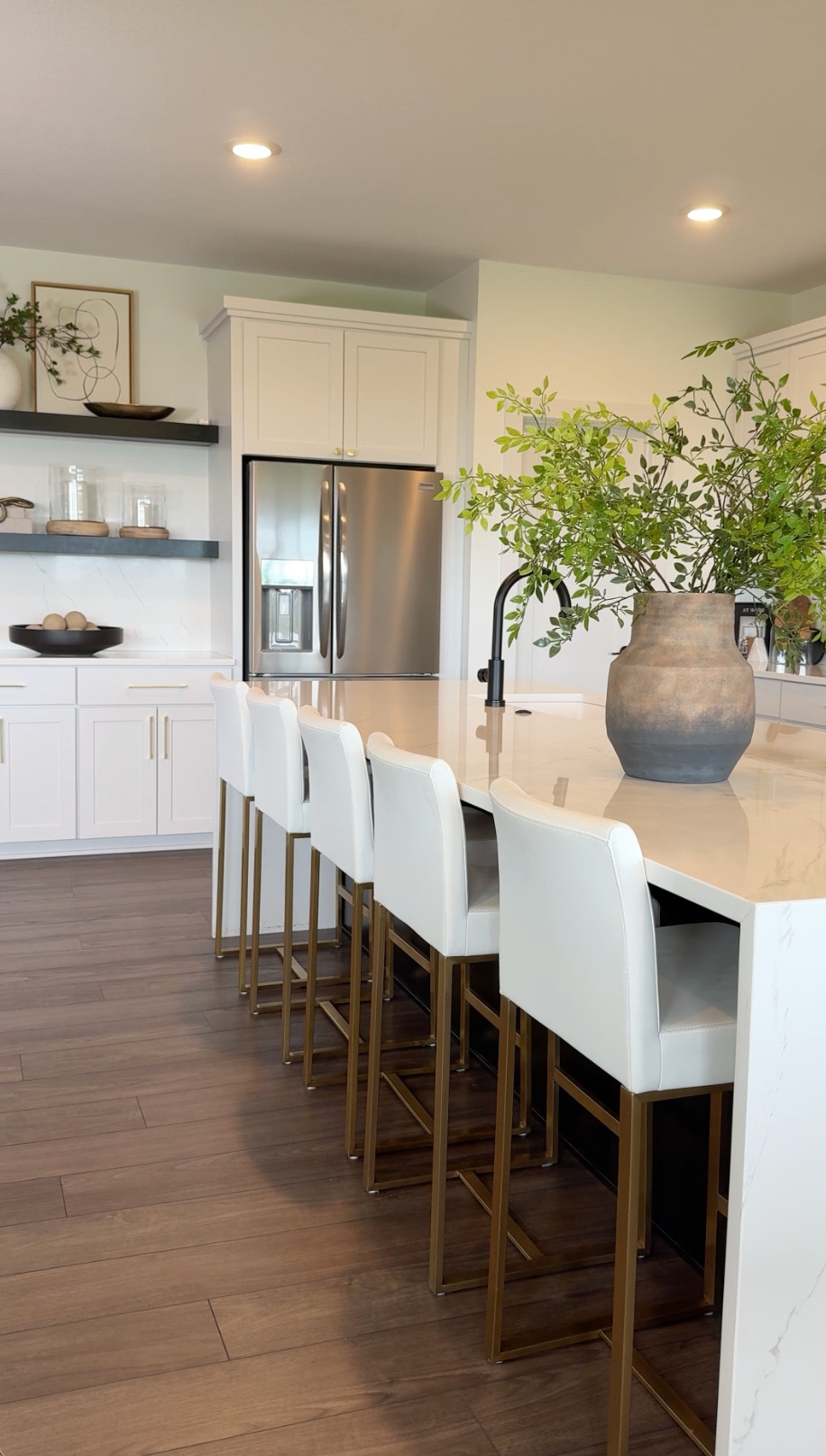 Fresh stems in my kitchen 🤍 Such a simple way to make the space feel bright and pulled together. 

 #LTKHome