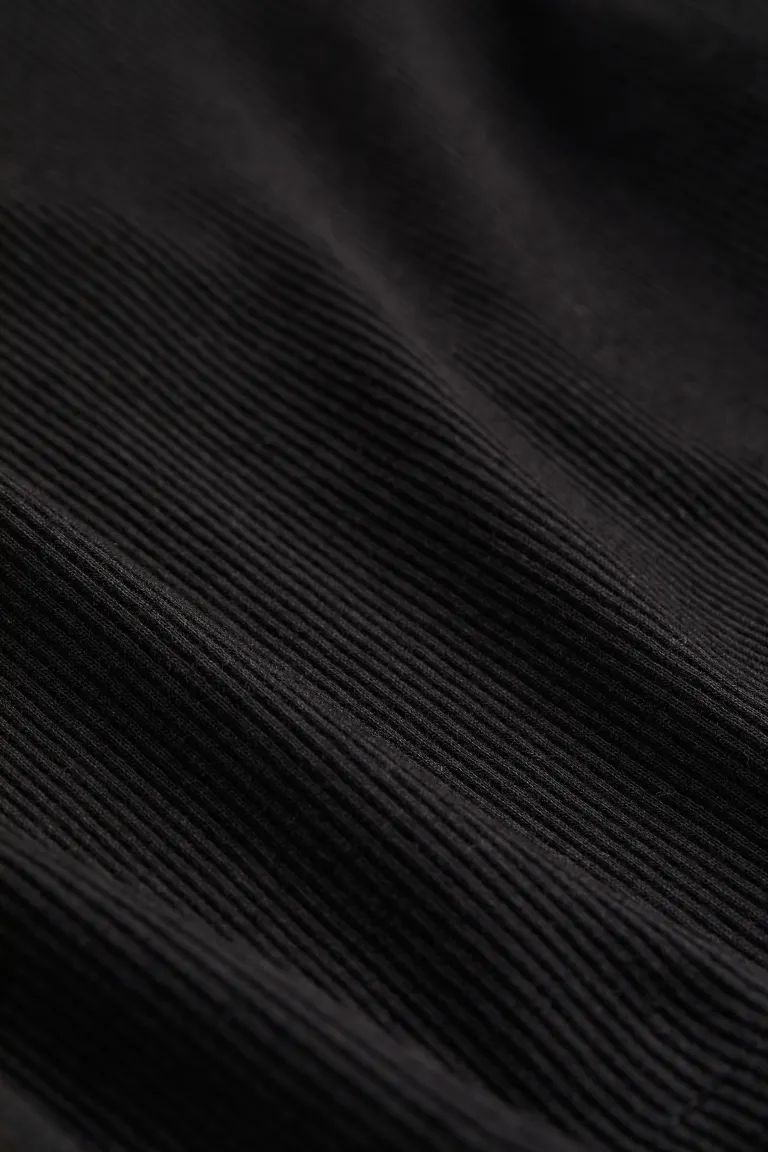 Ribbed Crop Top - Black - Ladies | H&M US | H&M (US + CA)
