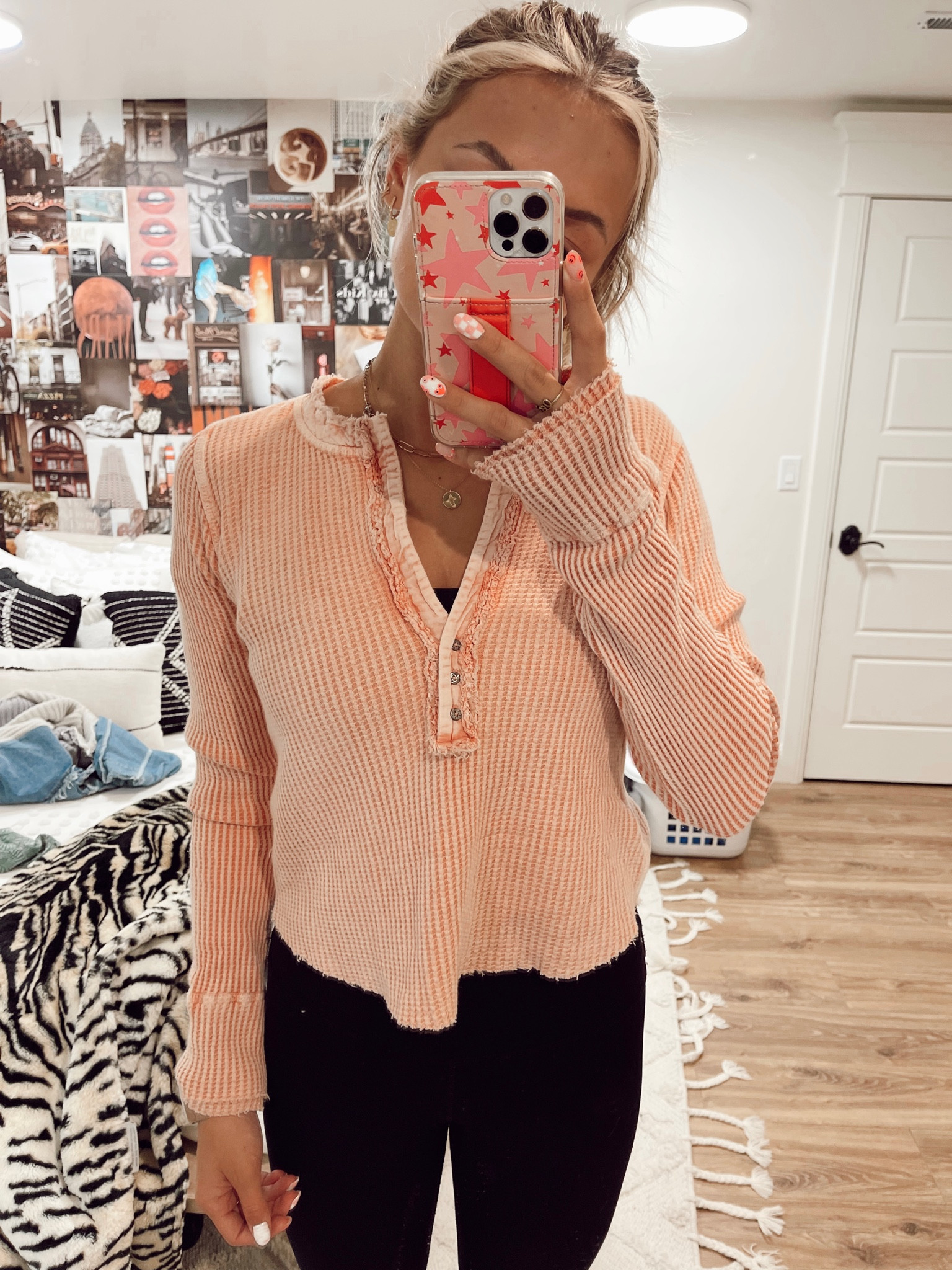 Love this pink long sleeve! Tons of other colors as well! 💝