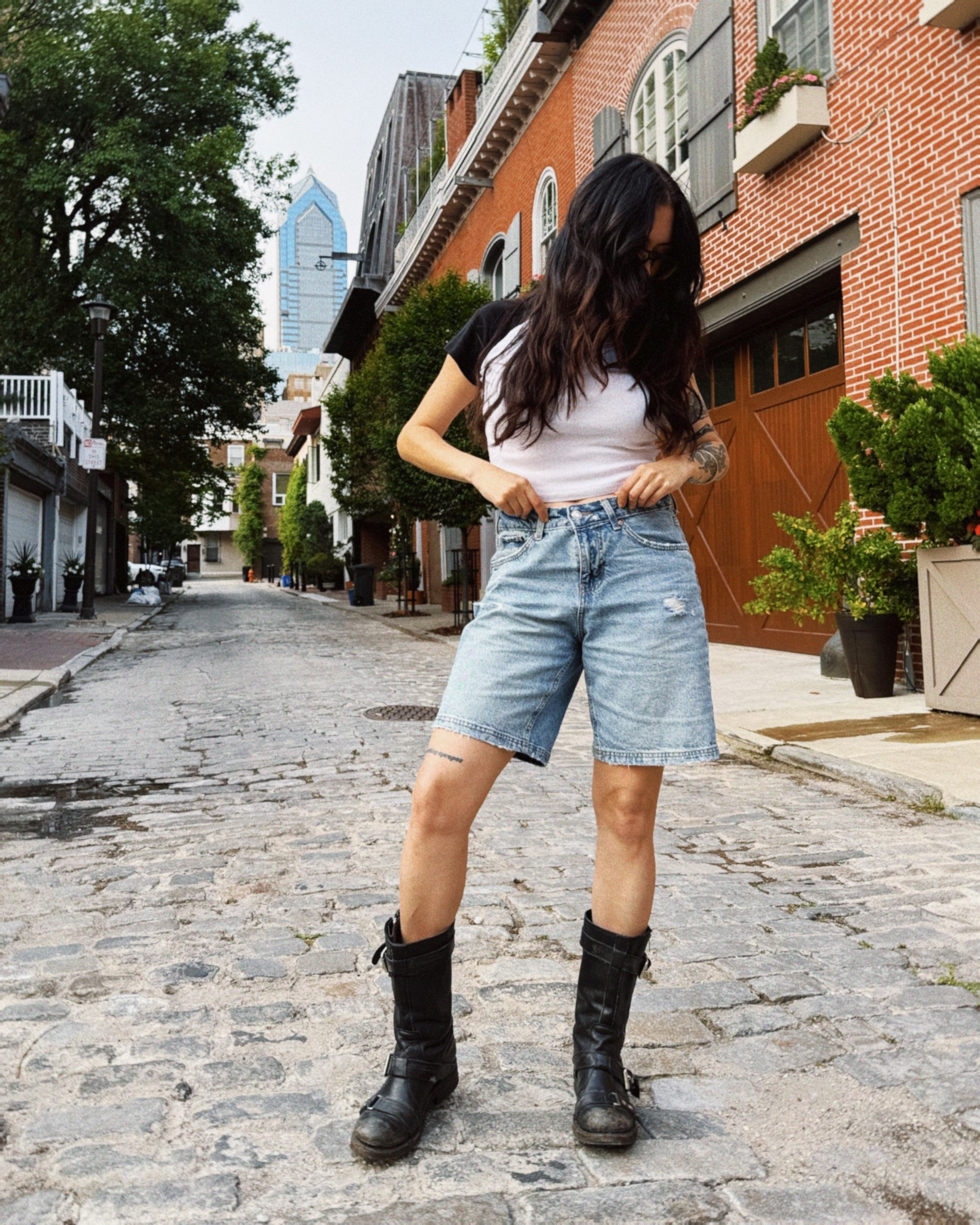 Leaning into the jorts trend over here! 

jorts, women’s jorts, shorts outfit, baby tee jorts, trendy shorts outfit, tall moto boots

#LTKSeasonal #LTKFindsUnder50 #LTKStyleTip