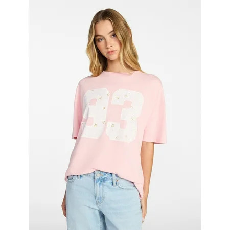 No Boundaries Washed Graphic Boyfriend Tee Women s XXS-XXL | Walmart (US)
