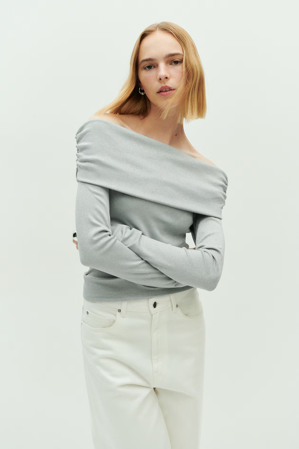 Gathered off-the-shoulder top | H&M (UK, MY, IN, SG, PH, TW, HK)