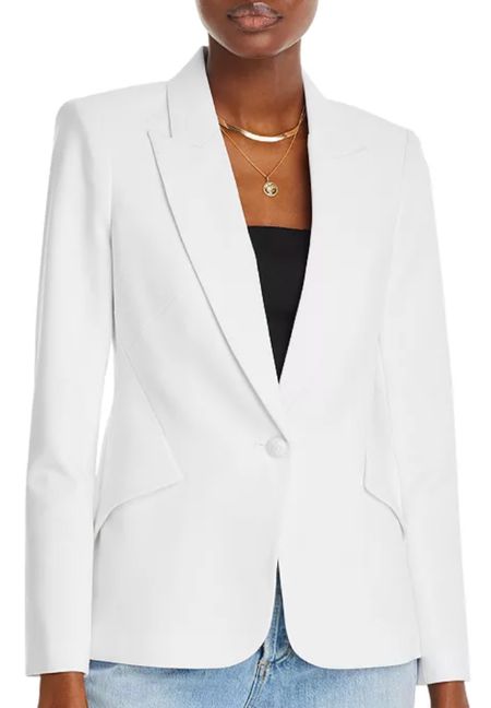 Capsule wardrobe essential blazer 25% off. Also on sale in black. Worth the investment. Sizes going fast. 

#LTKworkwear #LTKsalealert #LTKover40