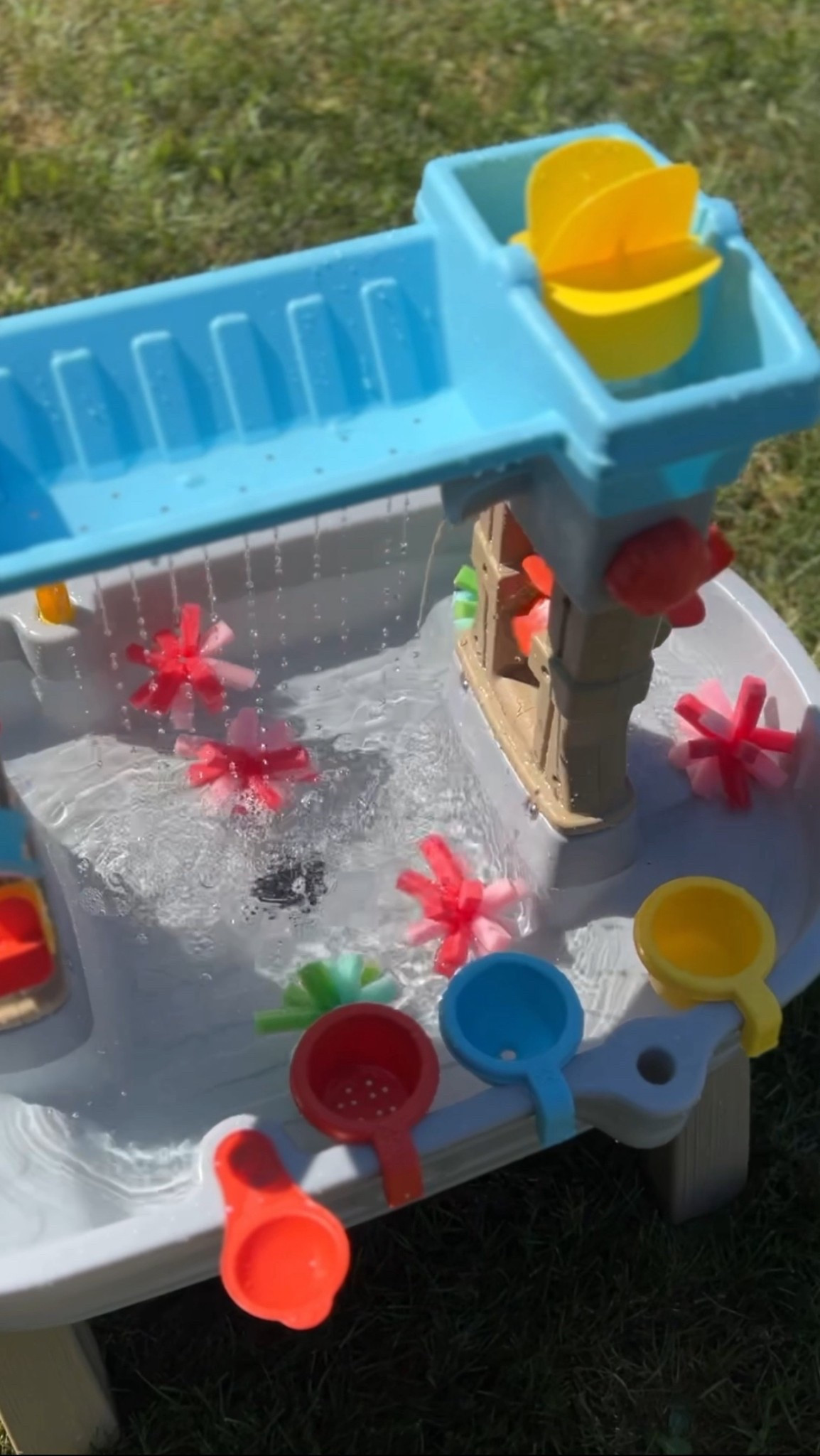 These reusable sponge balls are so fun!!