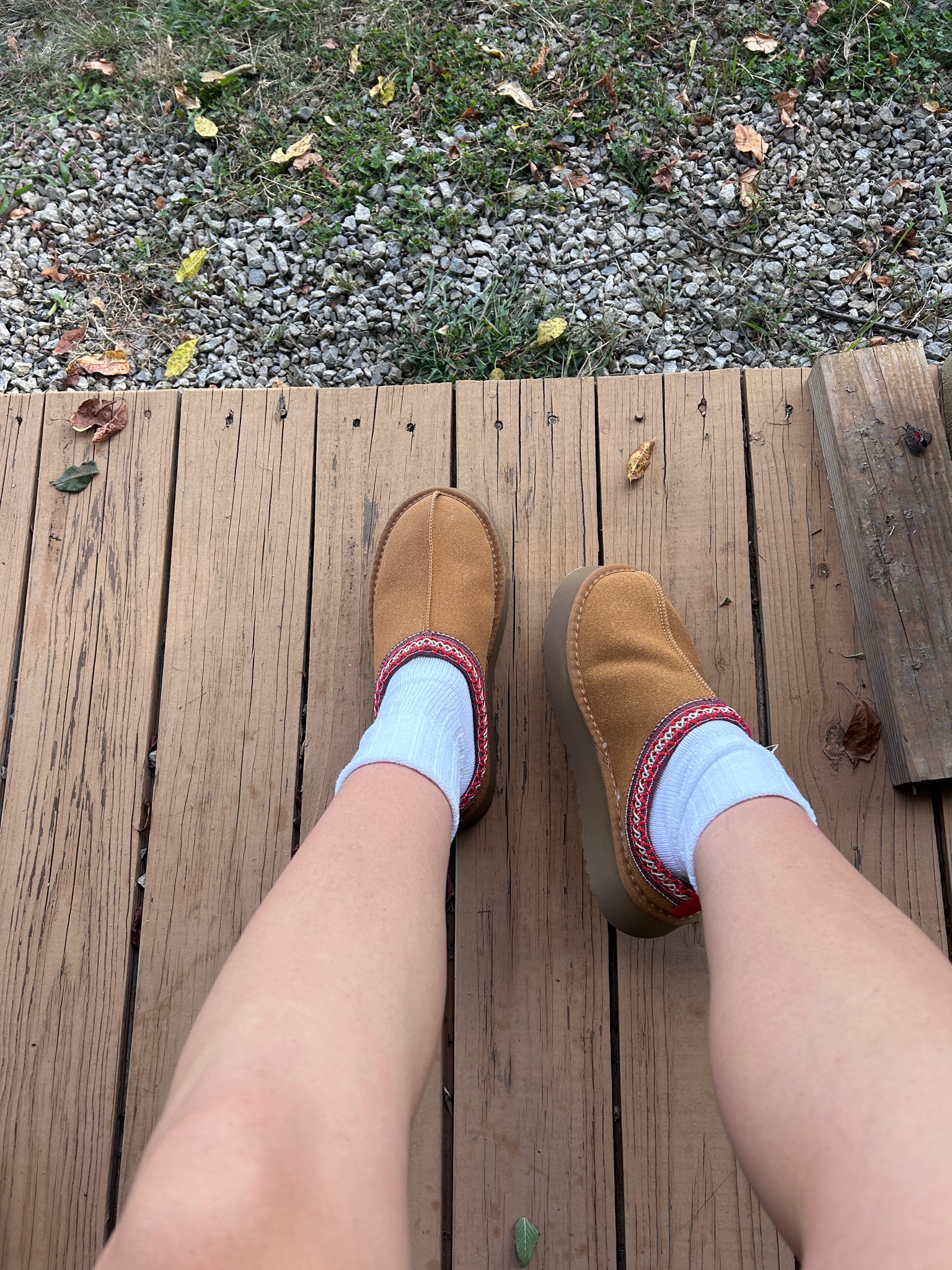 Platform house shoe perfect for fall paired with comfy chunky socks ❤️

#fallfinds #platformbootie 

#LTKSeasonal #LTKStyleTip #LTKShoeCrush