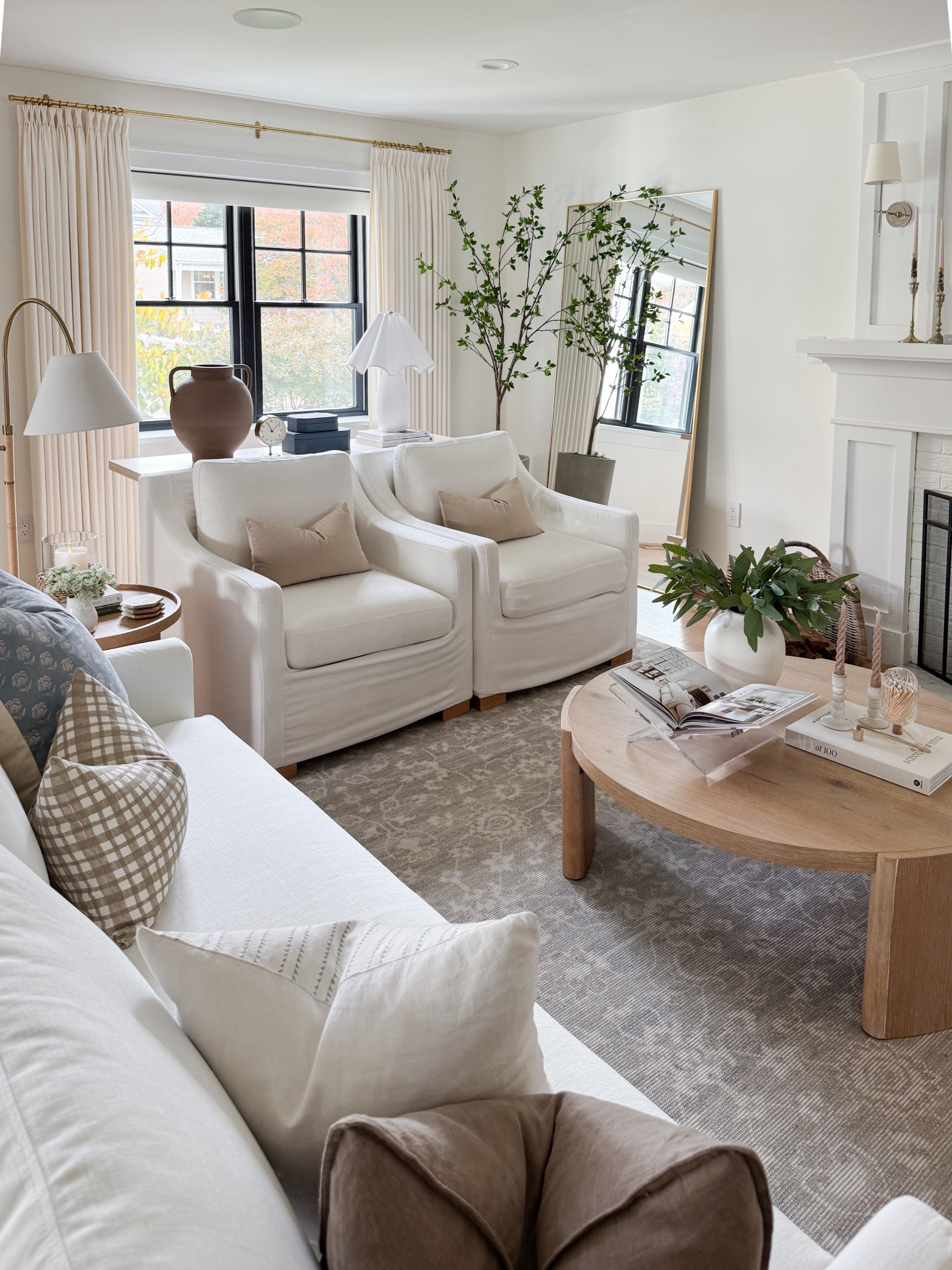 A neutral, affordable living room refresh—layered textures, timeless neutrals, and cozy pieces that feel high-end without the price tag.
I mixed McGee & Co with Target, Pottery Barn, and Wayfair to create a curated, comfortable look. The slipcovered sofa and accent chairs keep it light and relaxed, while the round light wood coffee table and faux greenery add warmth and dimension.
#NeutralHomeDecor #LivingRoomInspo #LTKhome #AffordableDesign #McGeeAndCo #TargetFinds #PotteryBarnStyle #WayfairHome #CozyNeutralLivingRoom


#LTKStyleTip #LTKHome #LTKSaleAlert