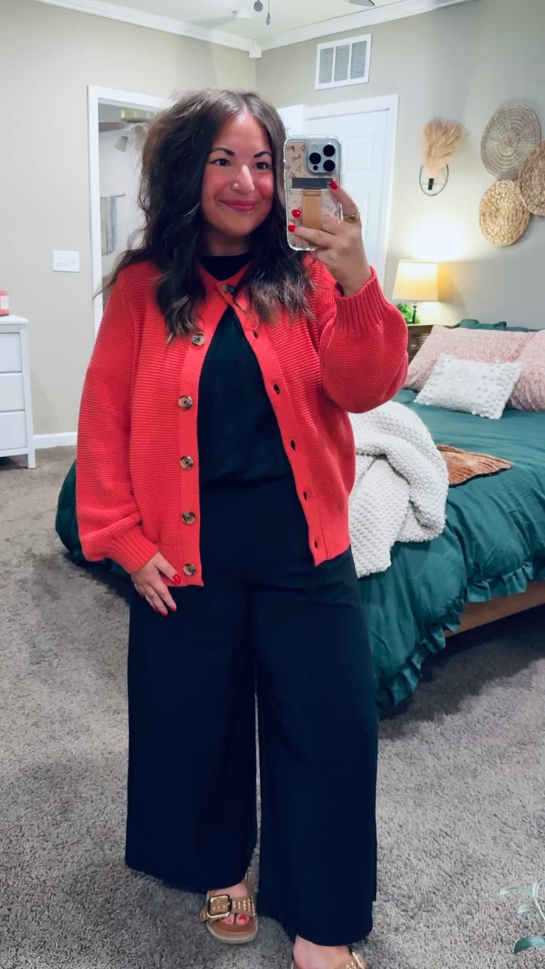 Simple but so good 🙌 a solid base layer + cardigan is my go-to combo every time!

sandals: fit true to size // wearing a 5
pants: fit true to size // wearing a petite large
bubble tee: fits true to size // wearing a large
cardigan: fits true to size // wearing a large 

 

#LTKootd #LTKMidsize #LTKWorkwear