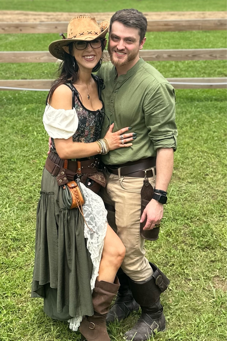 Ren Fest outfits are my *favorite* ✨ 
The hat I bought from fest and the green/leather pouch I made myself, but everything else should be linked 🧚💚

https://liketk.it/4HcyU

#LTKFindsUnder50 #LTKFestival #LTKFindsUnder100