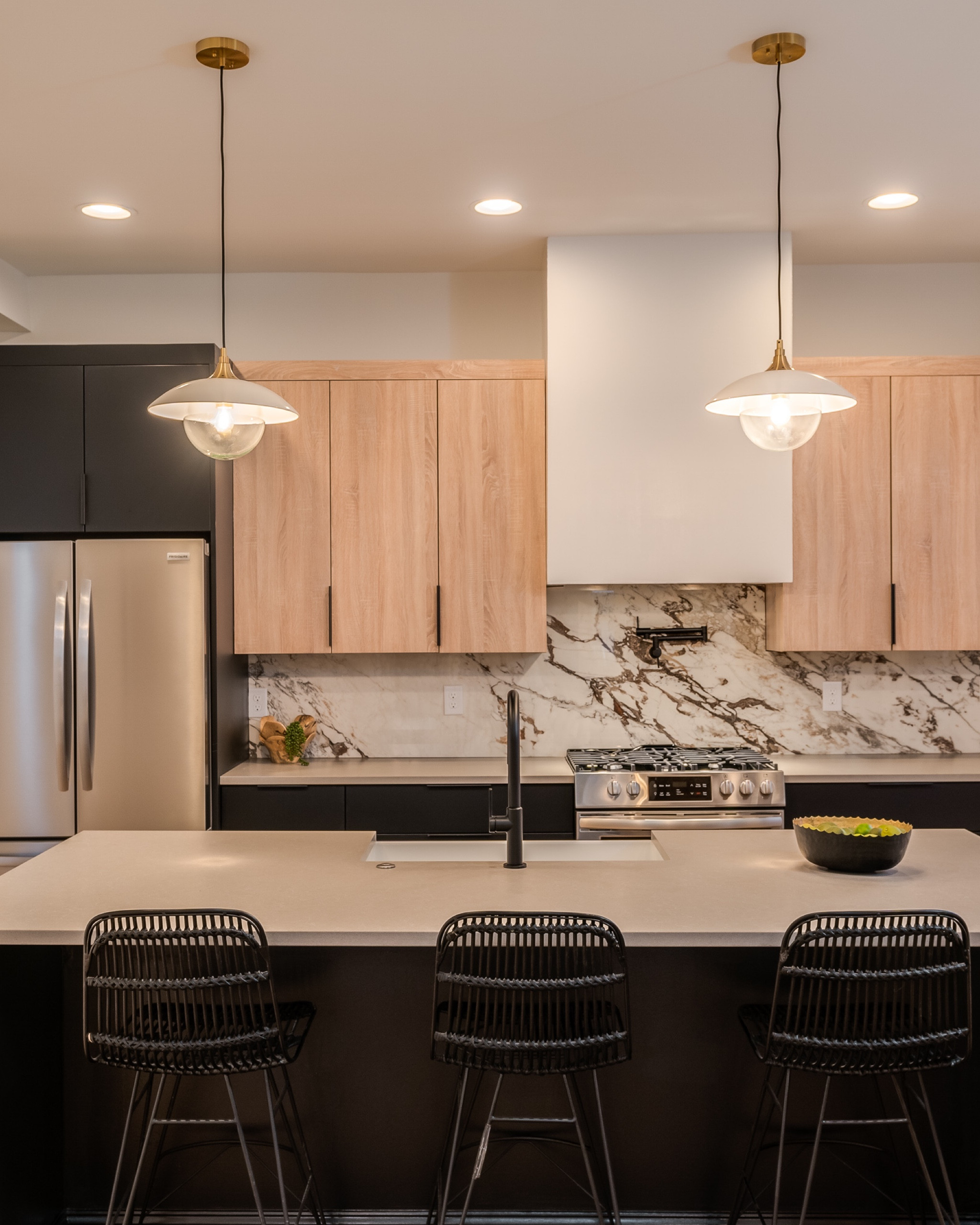 Cherry Flip - Kitchen