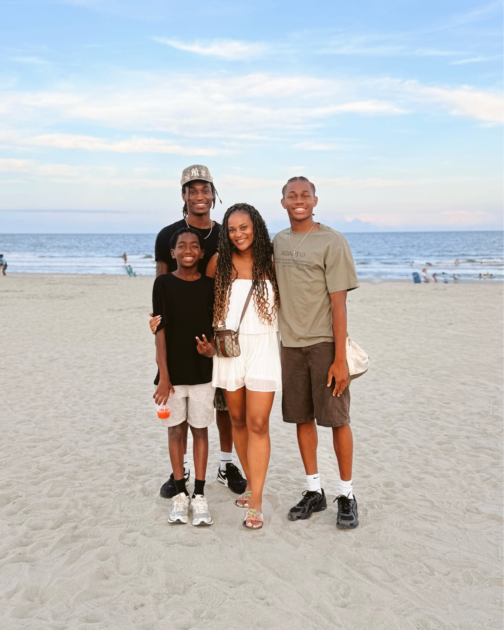 @MazdaUSA came to Hilton Head with us and honestly held it together better than I did. 🚙 10 days, 3 boys, more shrimp than should be legal, and exactly one sunset I sat still long enough to enjoy. Swipe through the wreckage 😅💕
#MazdaPartner