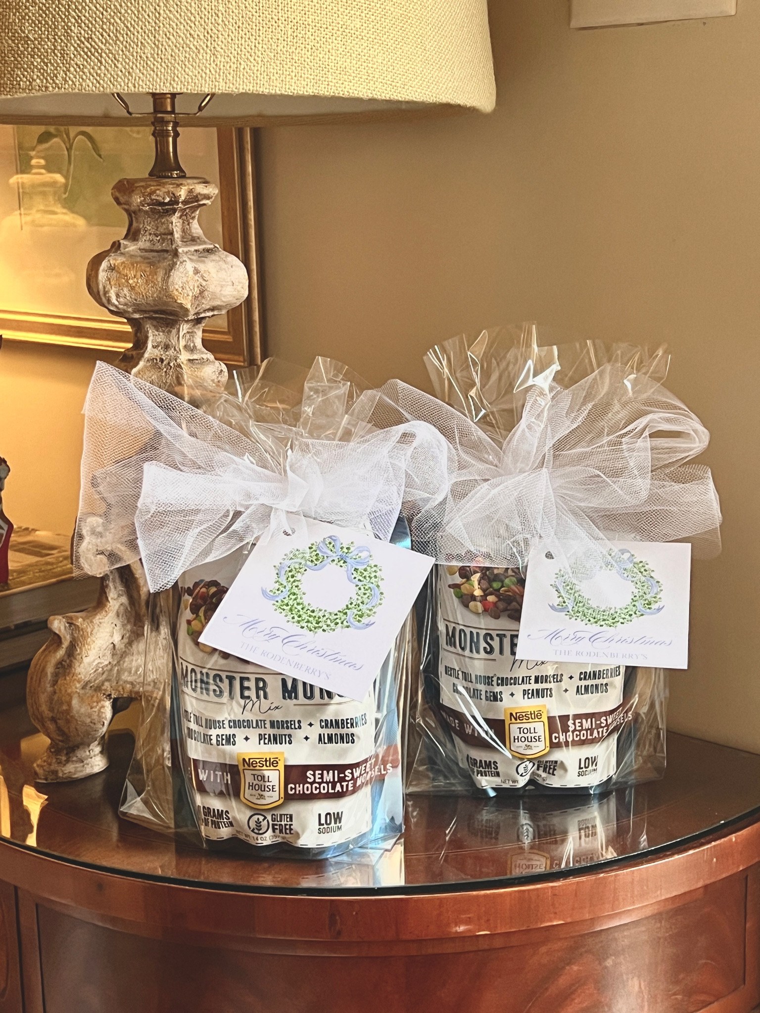 As you’re making sure everything one has the perfect gift don’t forget a few people who helped make it possible. 

• UPS: who delivered ALL those packages. 

• USPS: who was helping Amazon deliver all those packages.

• Waste Management: Who made sure you could keep your house in some sort of order. 

This is a simple bags of yumminess I found at TJ Maxx!  I put them in a clear bag and tie it up with a bow. 🎀   Then added a gift tag.  Easy Peasy! 



Merry Christmas 🎄🎁 


#amazon #amazonfinds 

#LTKSeasonal #LTKHoliday #LTKGiftGuide