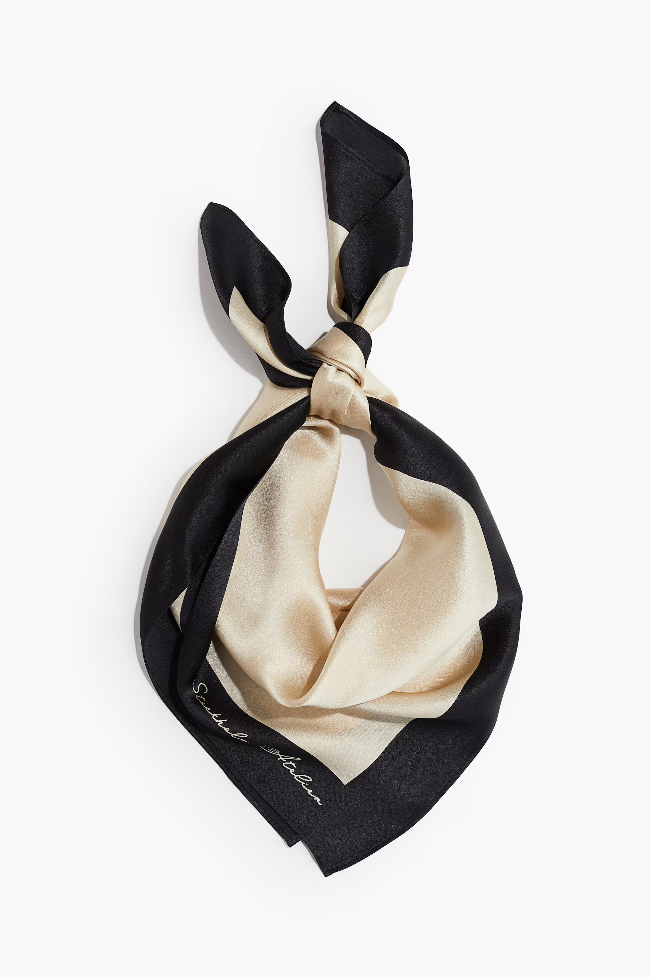 Printed silk scarf | H&M (UK, MY, IN, SG, PH, TW, HK)