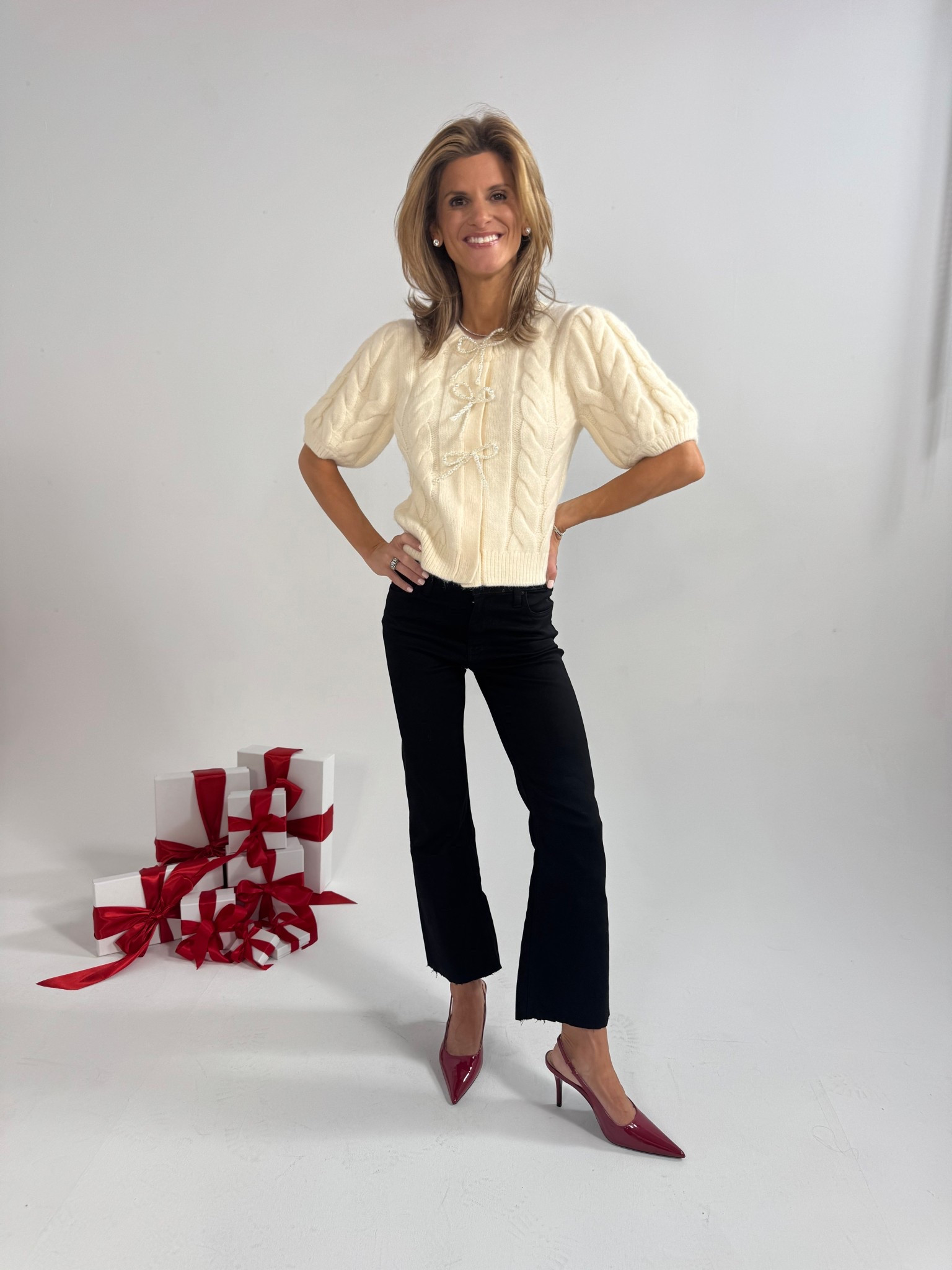 Casual holiday Christmas look?

#LTKHoliday #LTKSeasonal