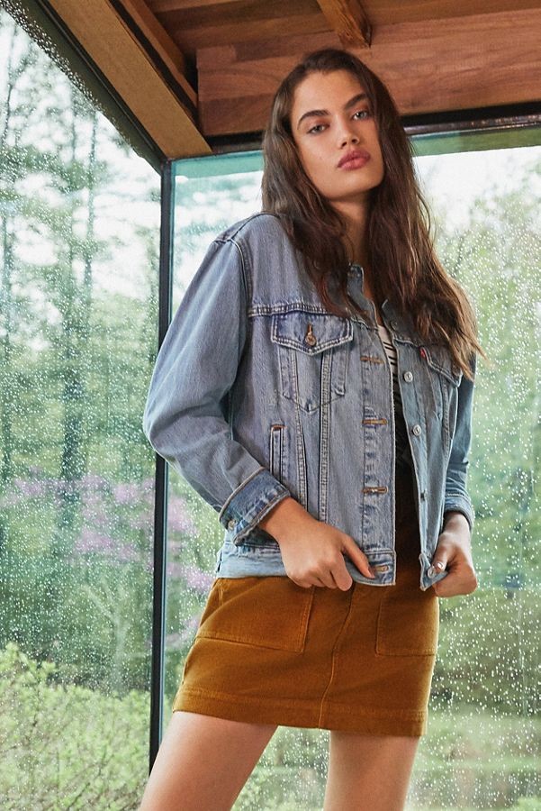 Levi’s Ex-Boyfriend Denim Trucker Jacket | Urban Outfitters (US and RoW)