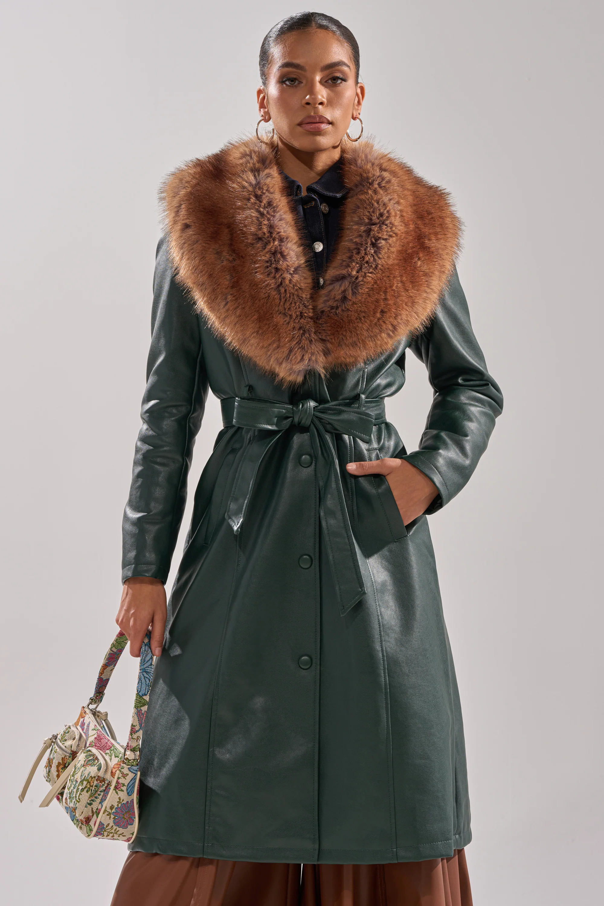 GREENVIEW FUR TRIM TRENCH | AKIRA